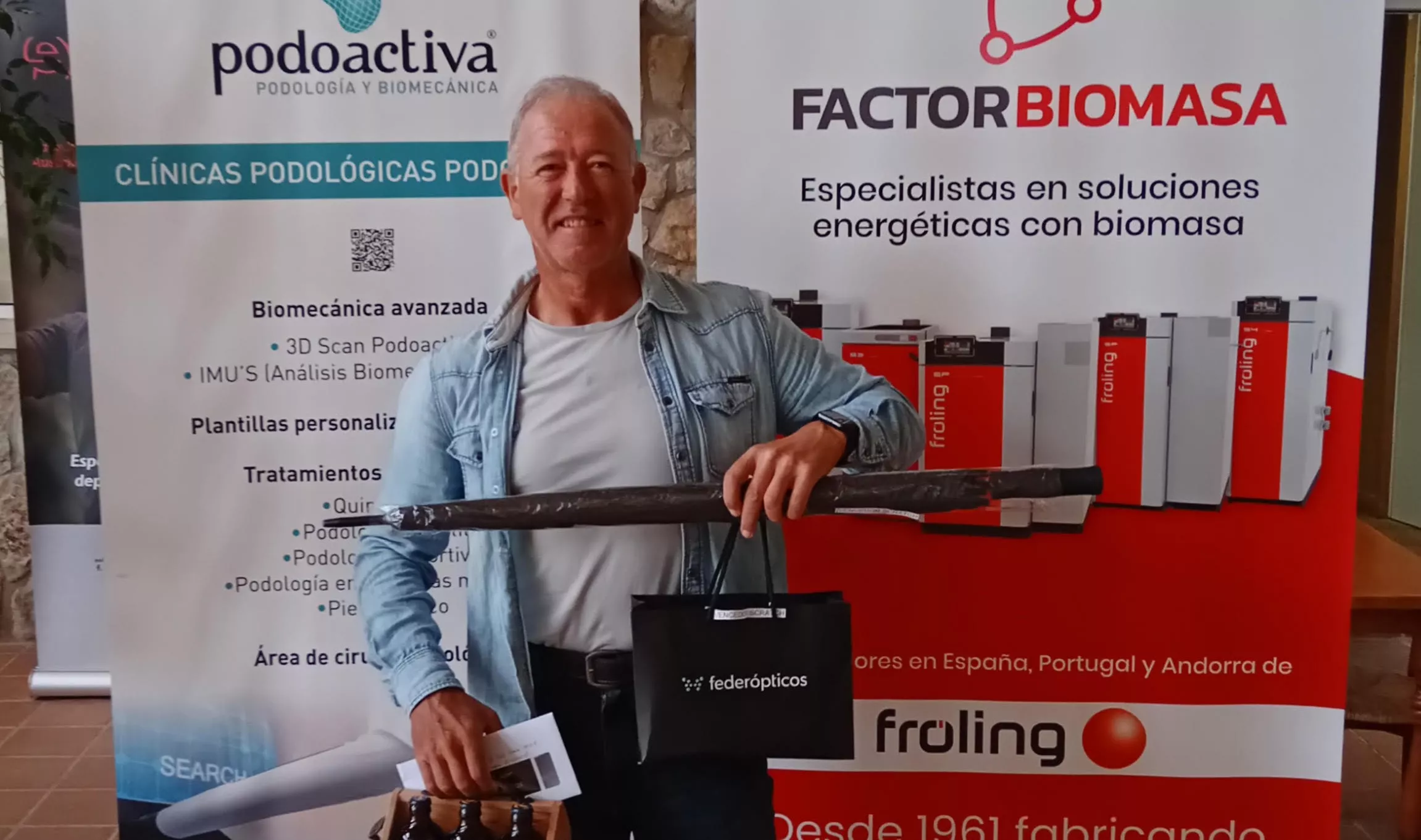 En la foto, Avelino Mora, mejor scratch. Javier Udina domina la liga Golf Guara