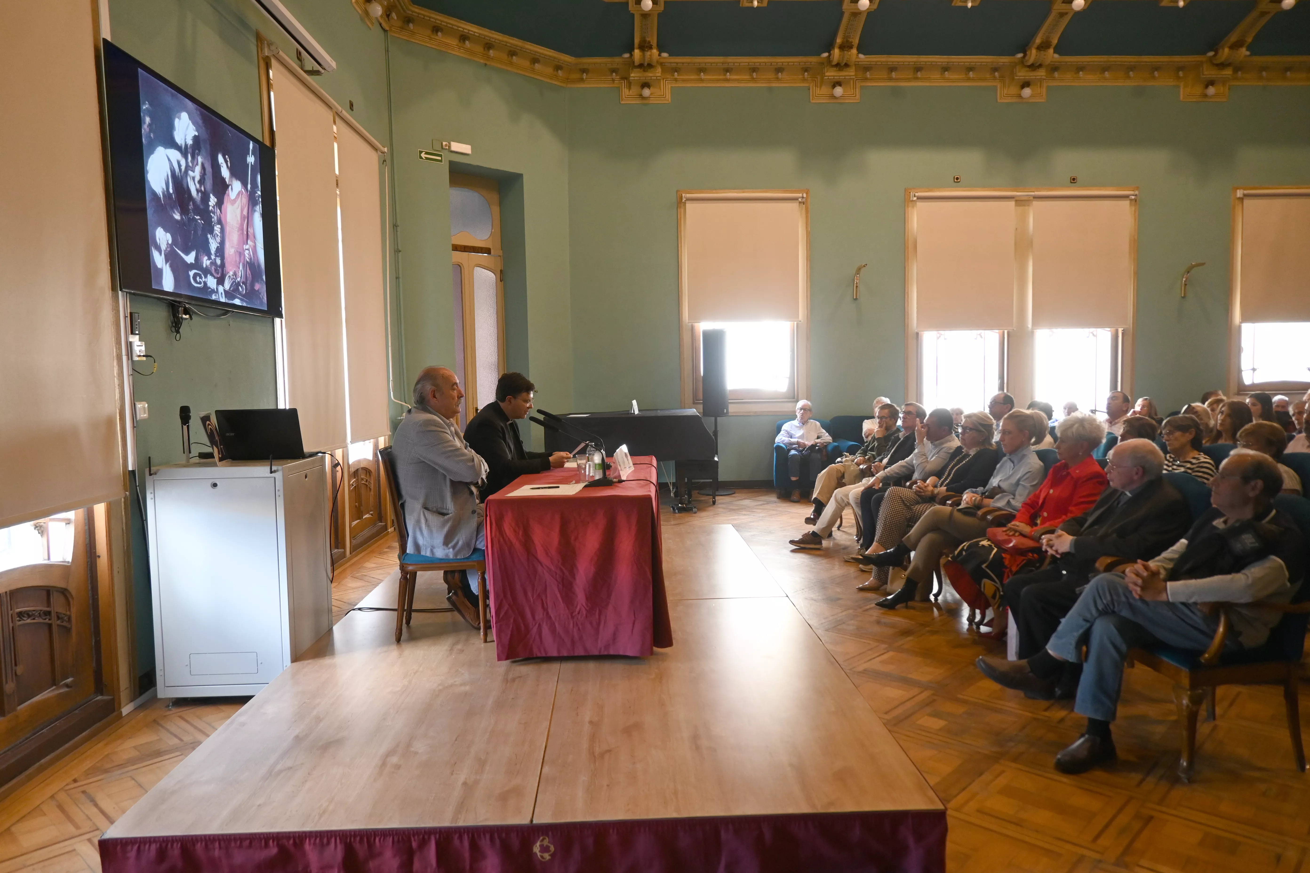 Conferencia del catedrático Pablo Blanco en el Casino oscense. Foto Carlos Jalle