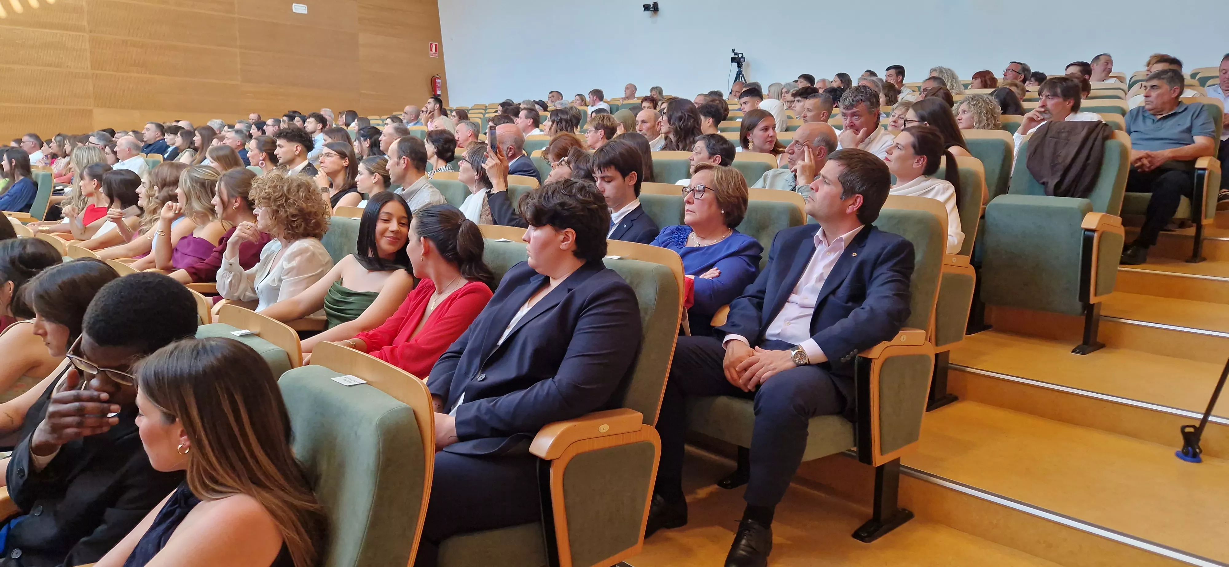 Ceremonia de graduación de la Escuela Universitaria de Enfermería de Huesca. Foto Myriam Martínez