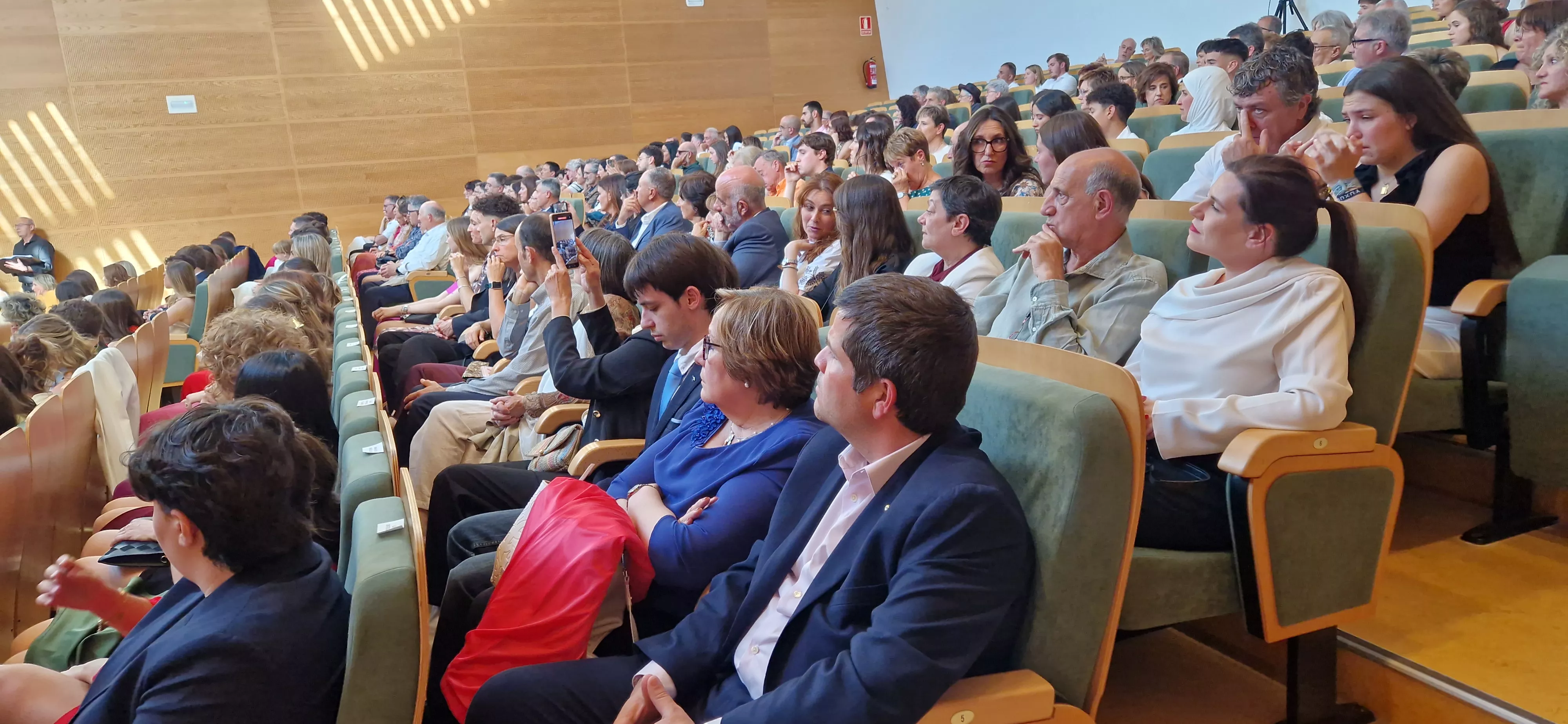 Ceremonia de graduación de la Escuela Universitaria de Enfermería de Huesca. Foto Myriam Martínez