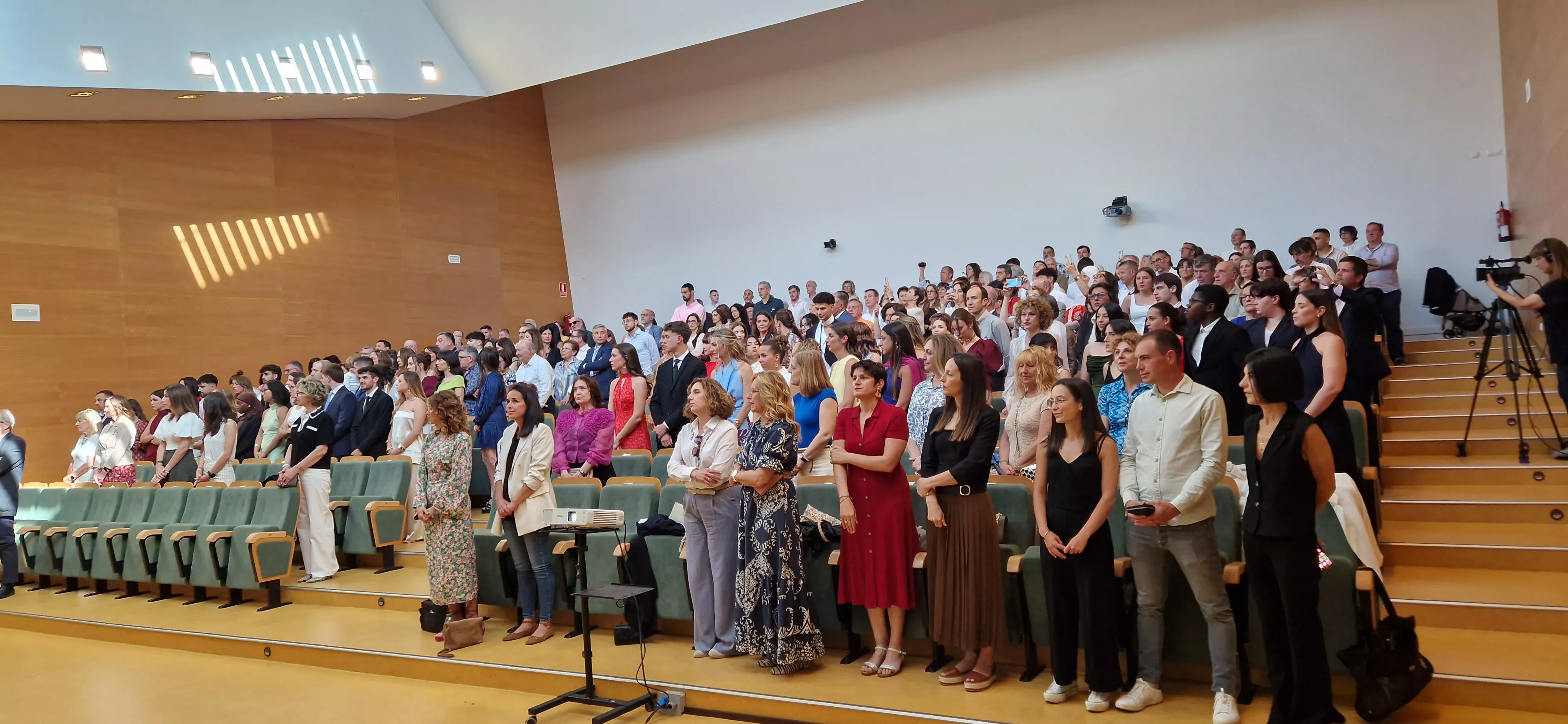 Ceremonia de graduación de la Escuela Universitaria de Enfermería de Huesca. Foto Myriam Martínez