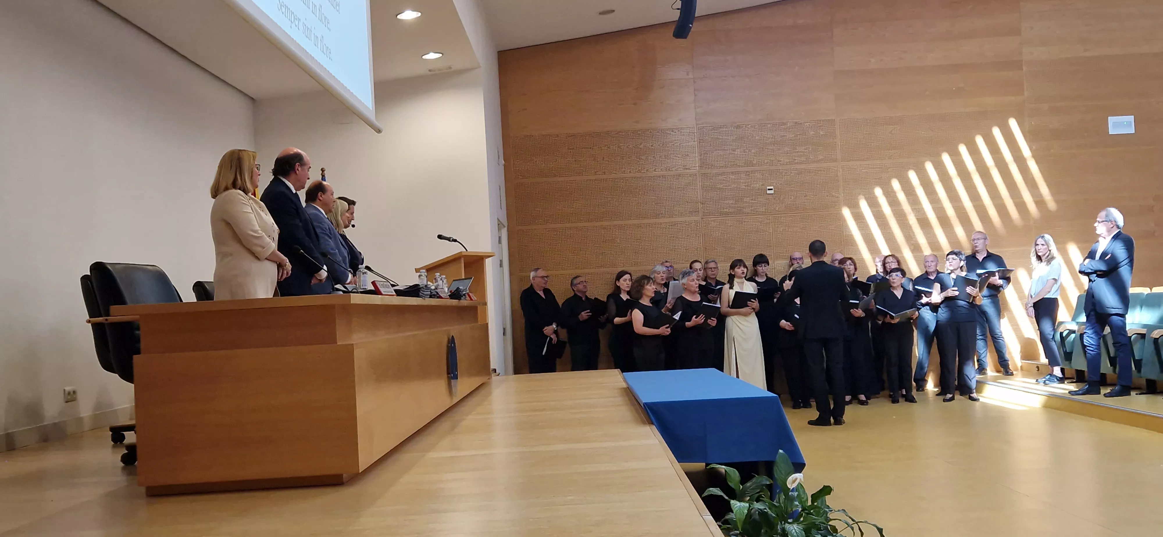 Ceremonia de graduación de la Escuela Universitaria de Enfermería de Huesca. Foto Myriam Martínez