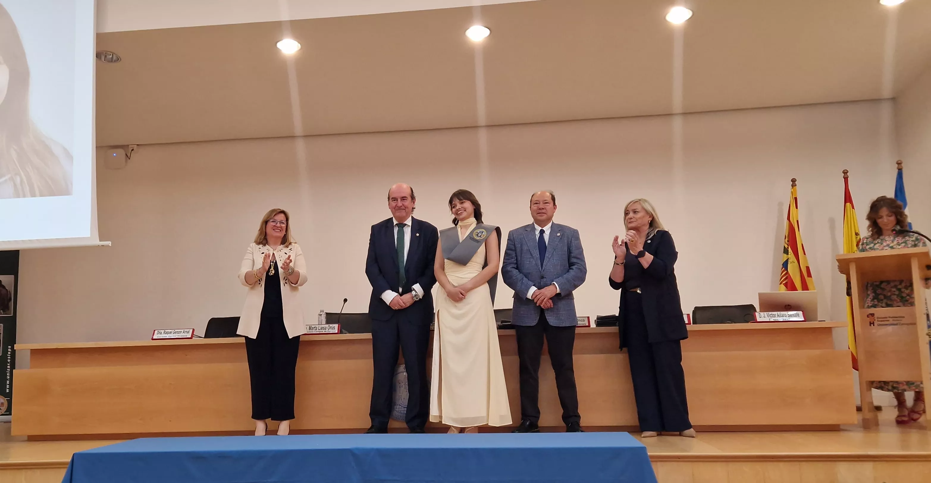 Ceremonia de graduación de la Escuela Universitaria de Enfermería de Huesca. Foto Myriam Martínez