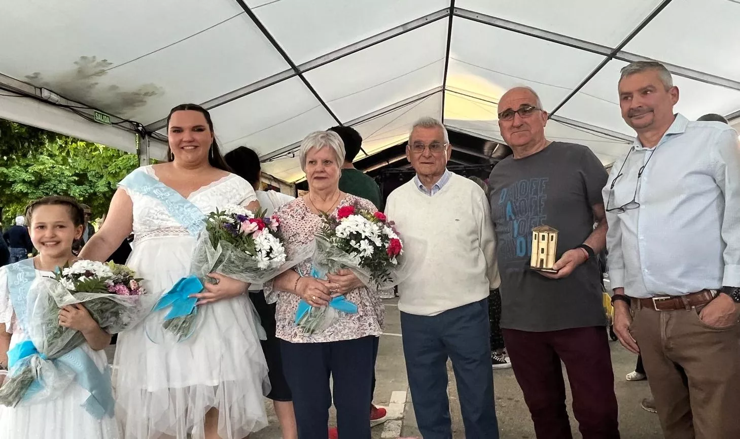 Acto de presentación de las mairalesas del Barrio de María Auxiliadora. Foto Mercedes Manterola