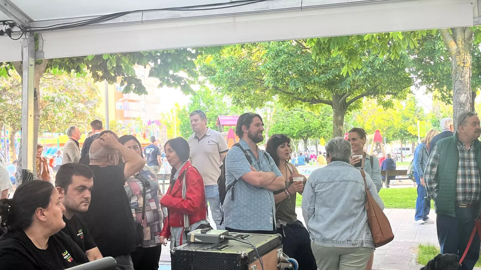 Acto de presentación de las mairalesas del Barrio de María Auxiliadora. Foto Mercedes Manterola