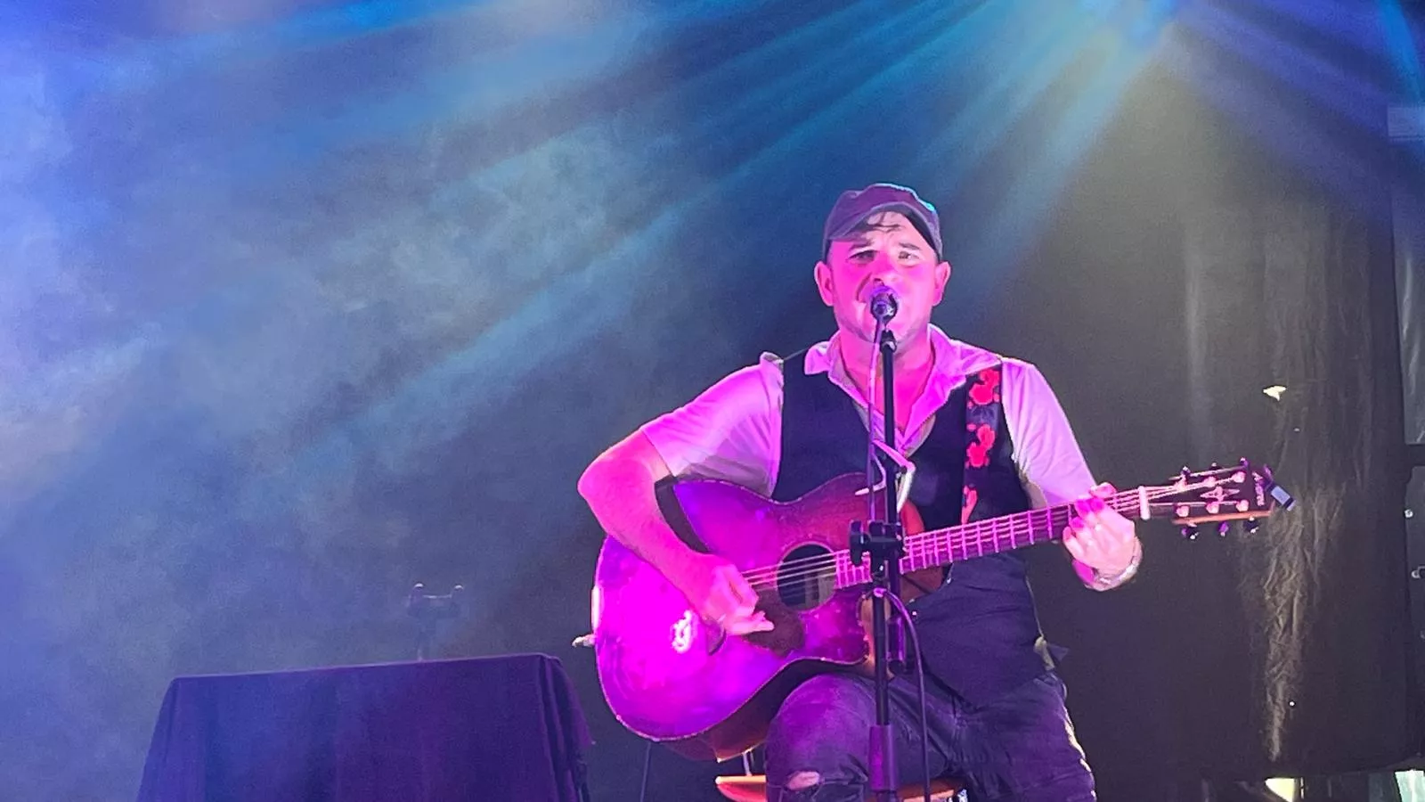 Acto de presentación de las mairalesas del Barrio de María Auxiliadora. Foto Mercedes Manterola