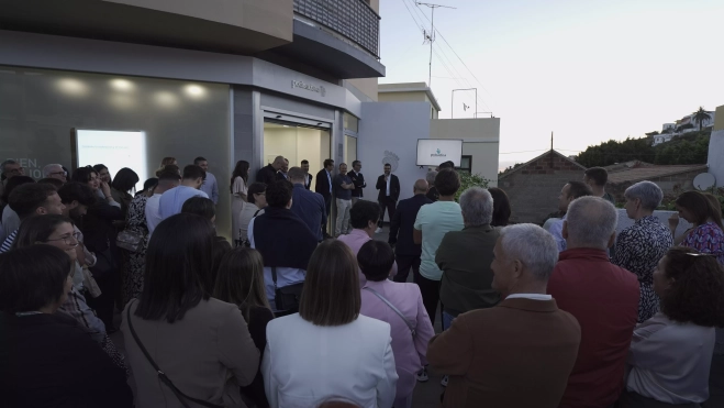 Multitud de asistentes a la inauguración de Podoactiva en La Palma Multitud de asistentes a la inauguración de Podoactiva en La Palma