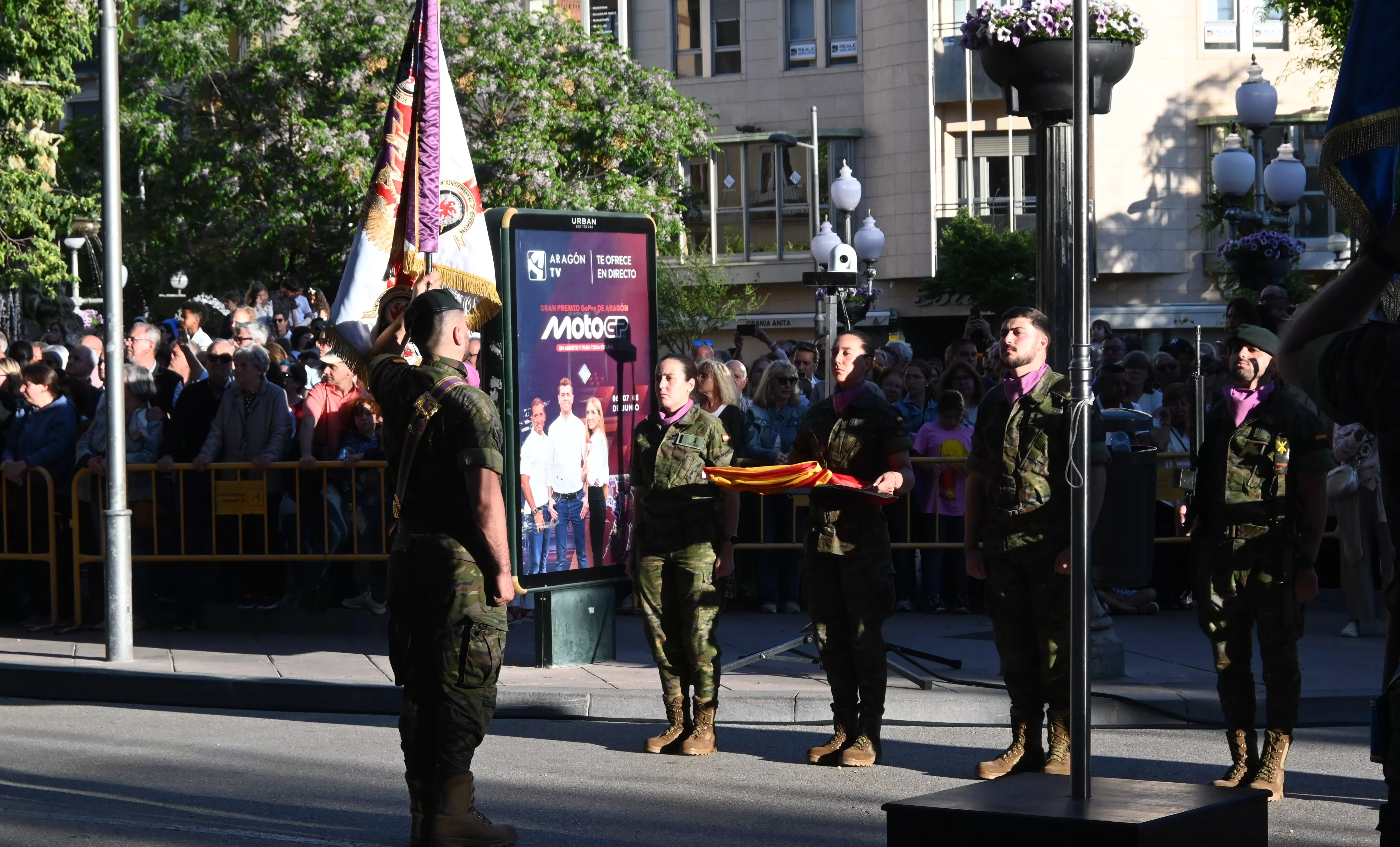 Encuentro de Bandas Militares en Huesca. Foto Carlos Jalle