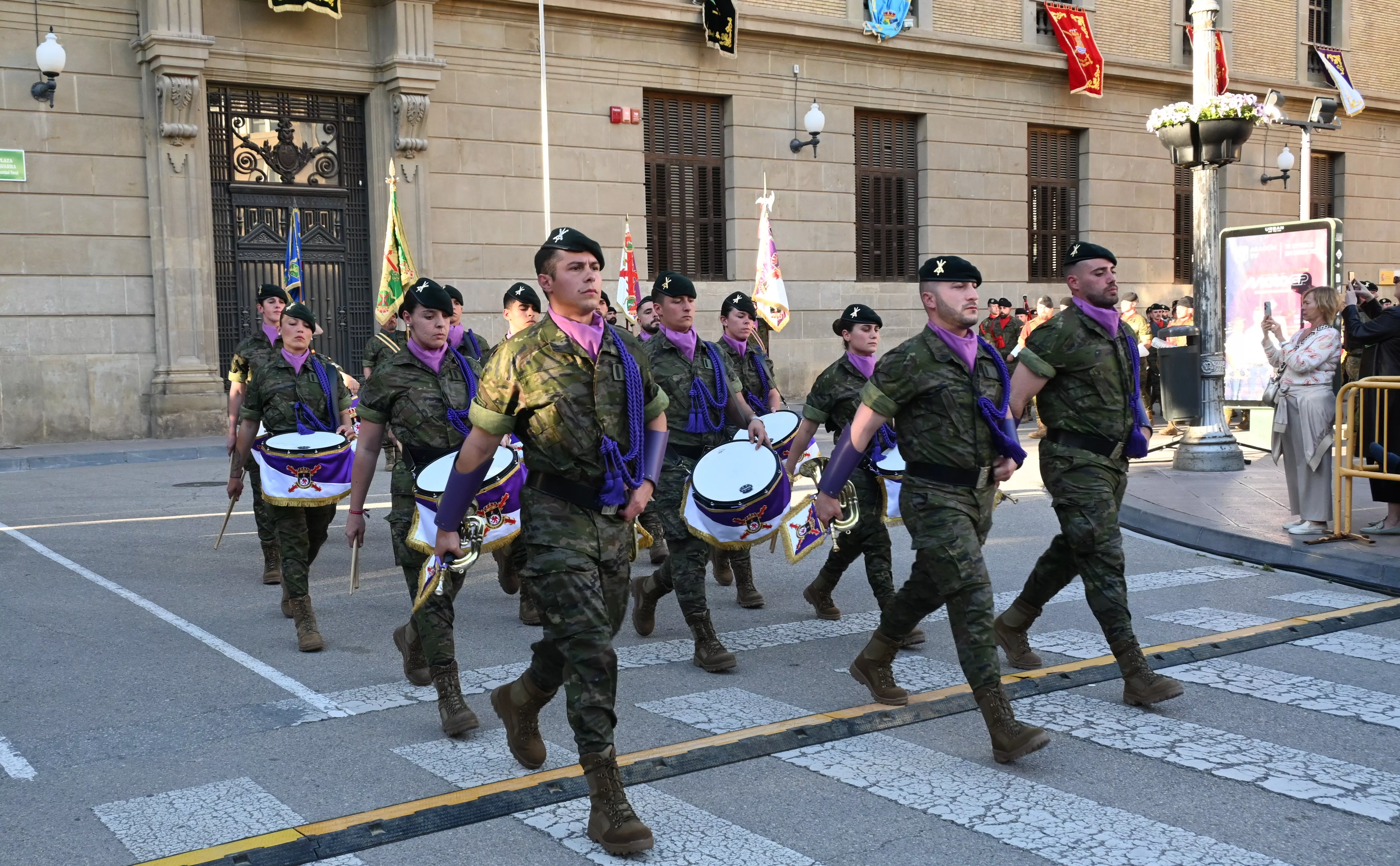 Encuentro de Bandas Militares en Huesca. Foto Carlos Jalle