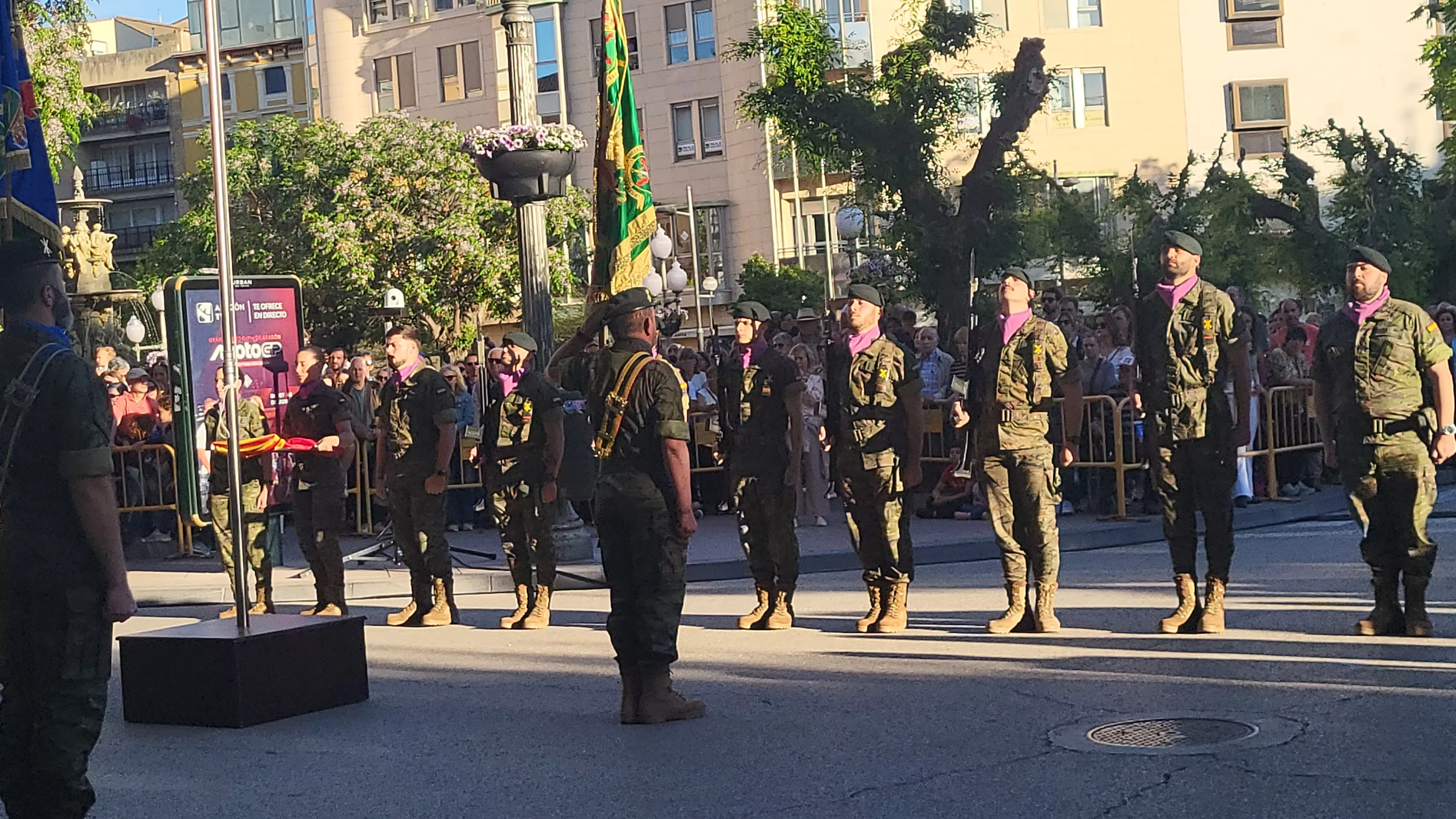 Encuentro de Bandas Militares en Huesca. Foto Mercedes Manterola