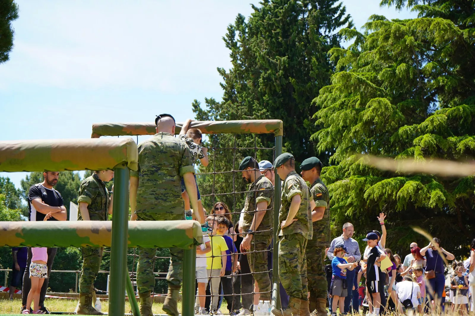  Jornada de Puertas Abiertas con motivo del Día de las Fuerzas Armadas