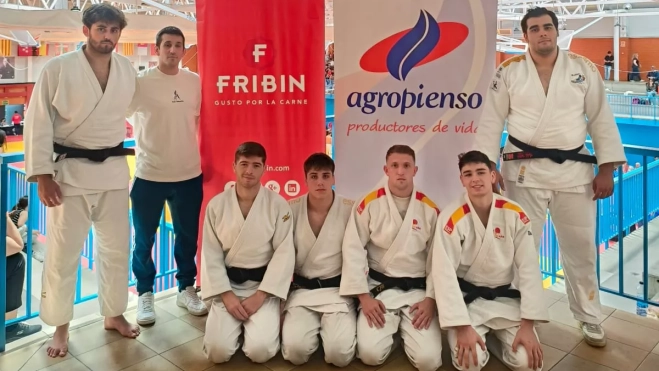 EQUIPO LIGA NACIONAL 1ª DIVISIÓN DEL CJ BINÉFAR EQUIPO LIGA NACIONAL 1ª DIVISIÓN DEL CJ BINÉFAR