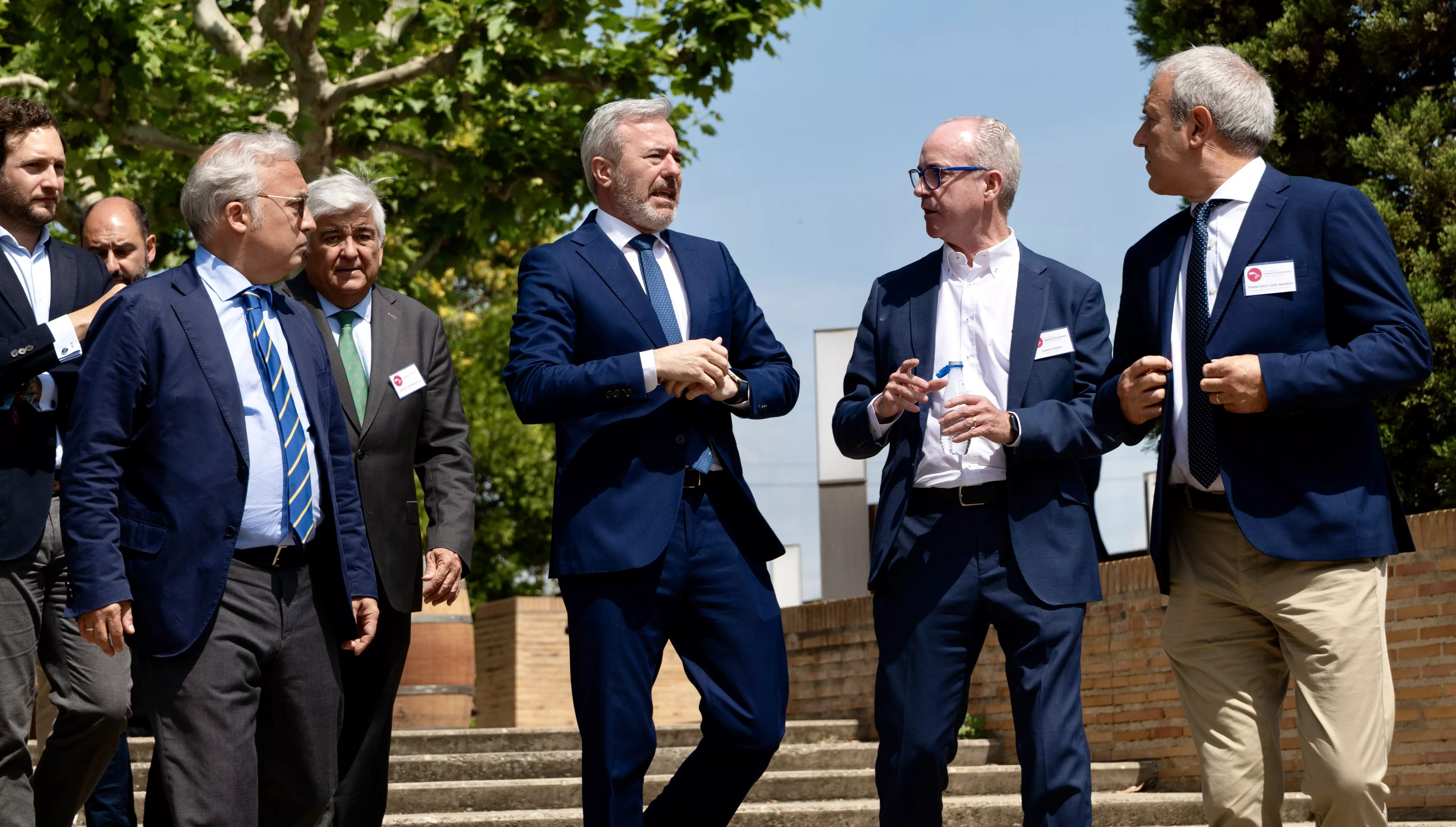 Azcón anuncia 500.000 euros para la promoción del vino en las denominaciones de origen.