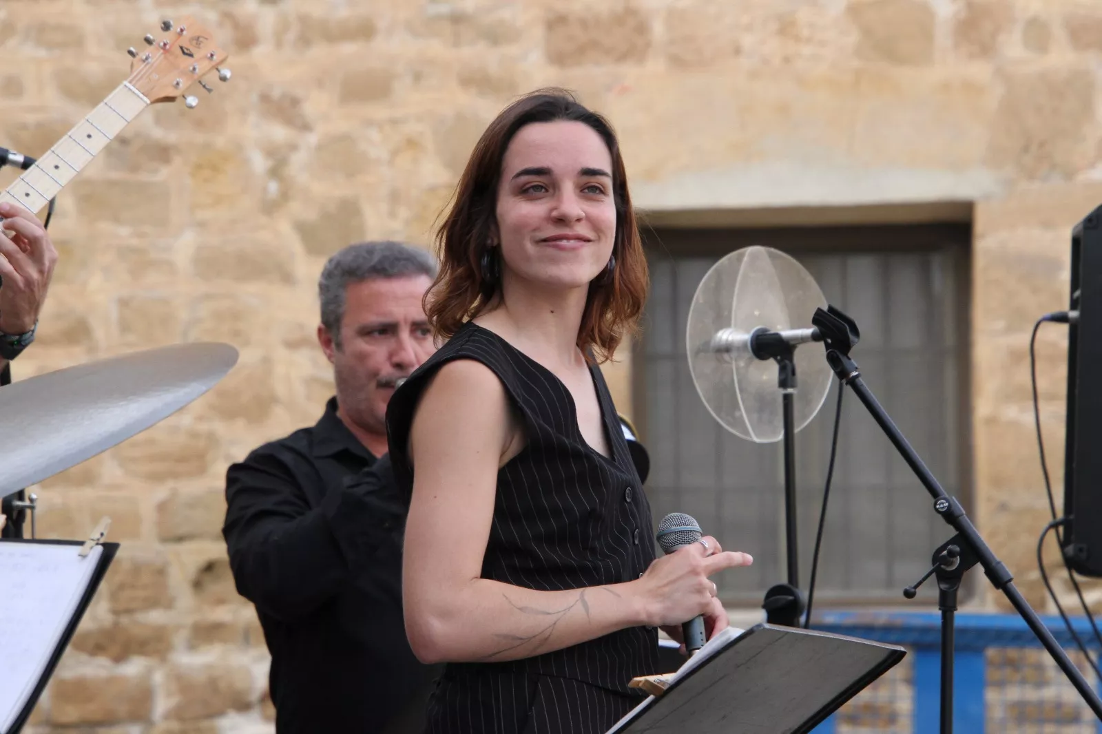 Celebración de Redoladas en Buñuales con Pixie Dixie. Foto Carlos Neofato