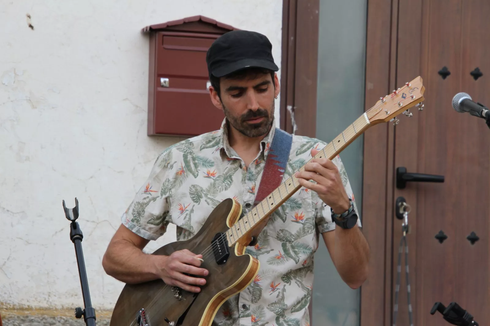 Celebración de Redoladas en Buñuales con Pixie Dixie. Foto Carlos Neofato