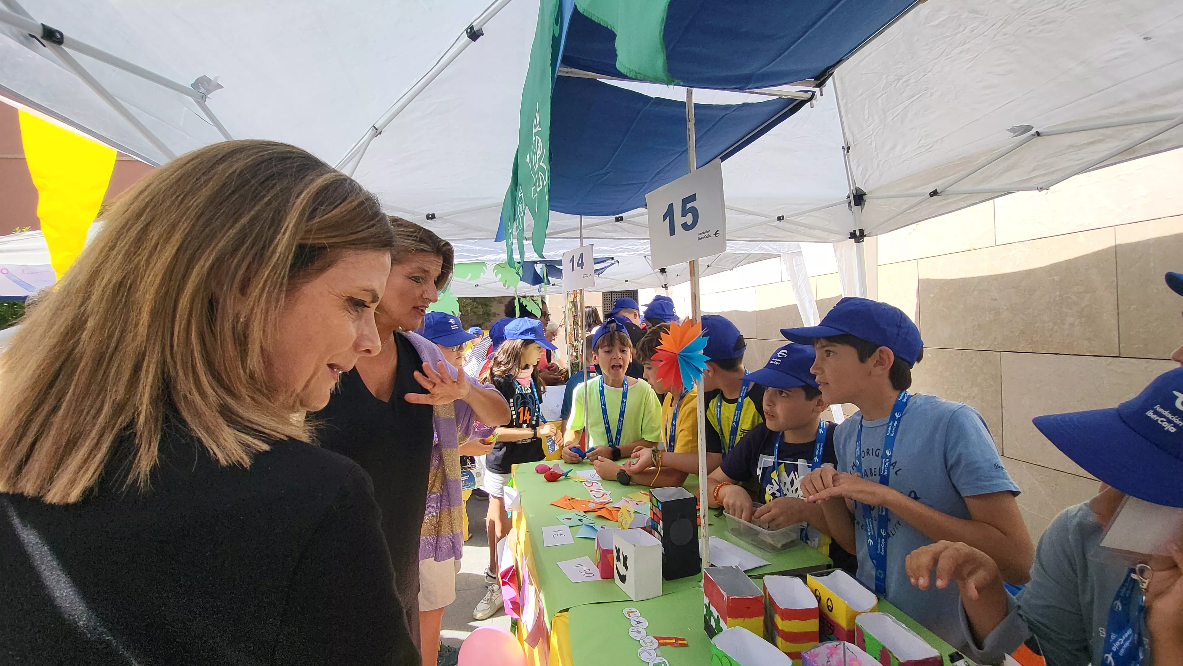 Mercado de Cooperativas Escolares en el centro Fundación Ibercaja. Foto Mercedes Manterola