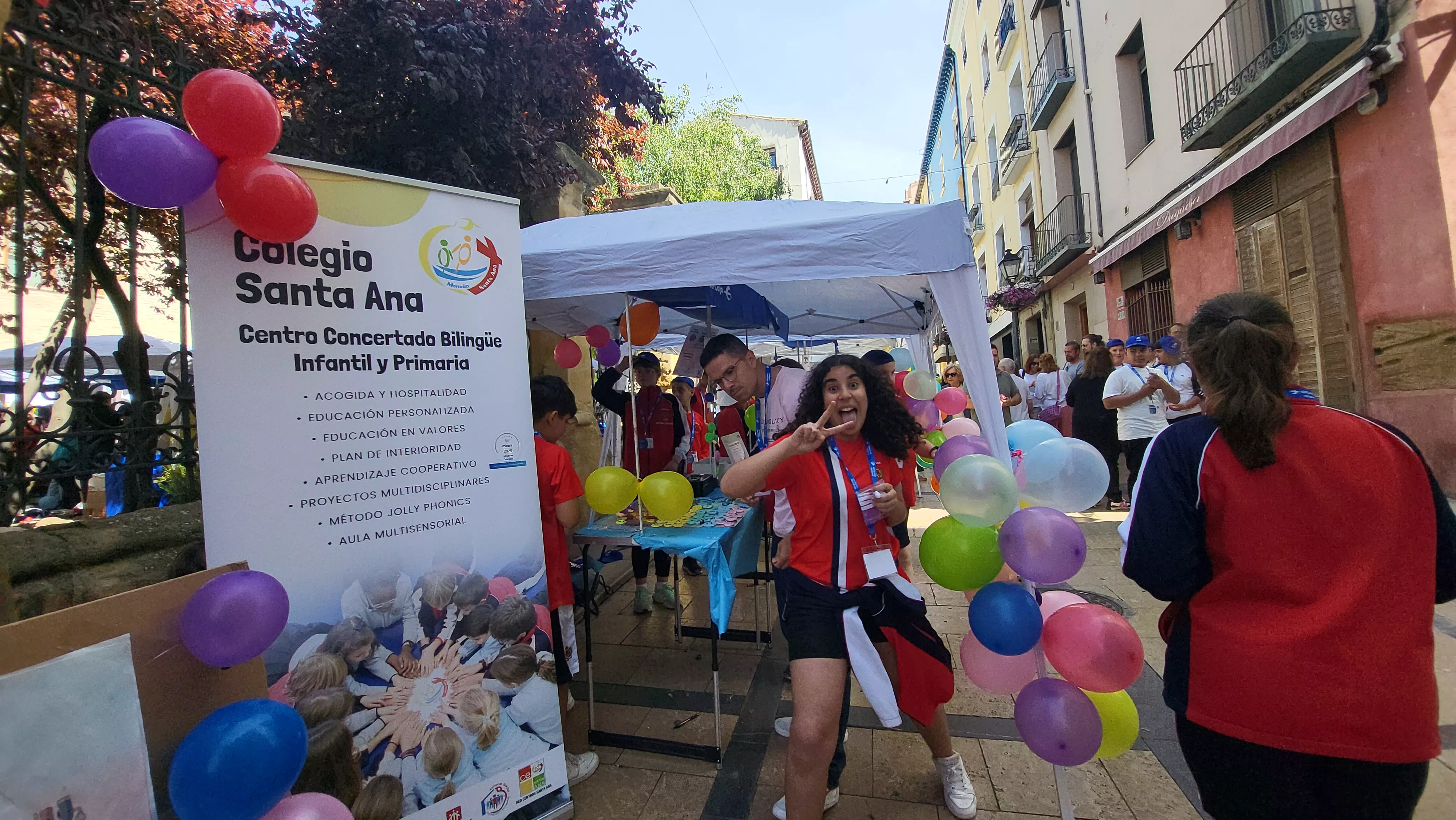 Mercado de Cooperativas Escolares en el centro Fundación Ibercaja. Foto Mercedes Manterola