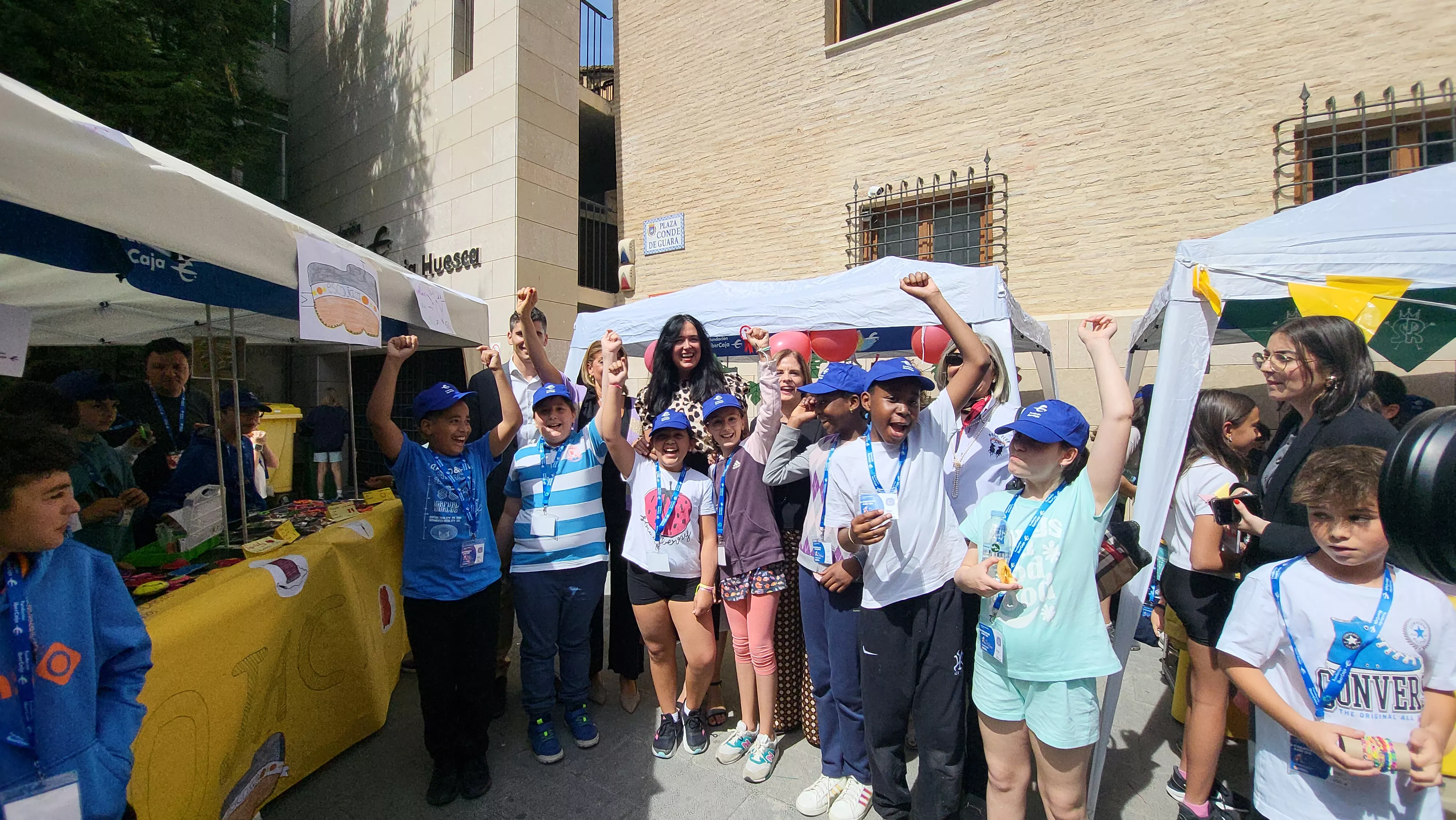 Mercado de Cooperativas Escolares en el centro Fundación Ibercaja. Foto Mercedes Manterola