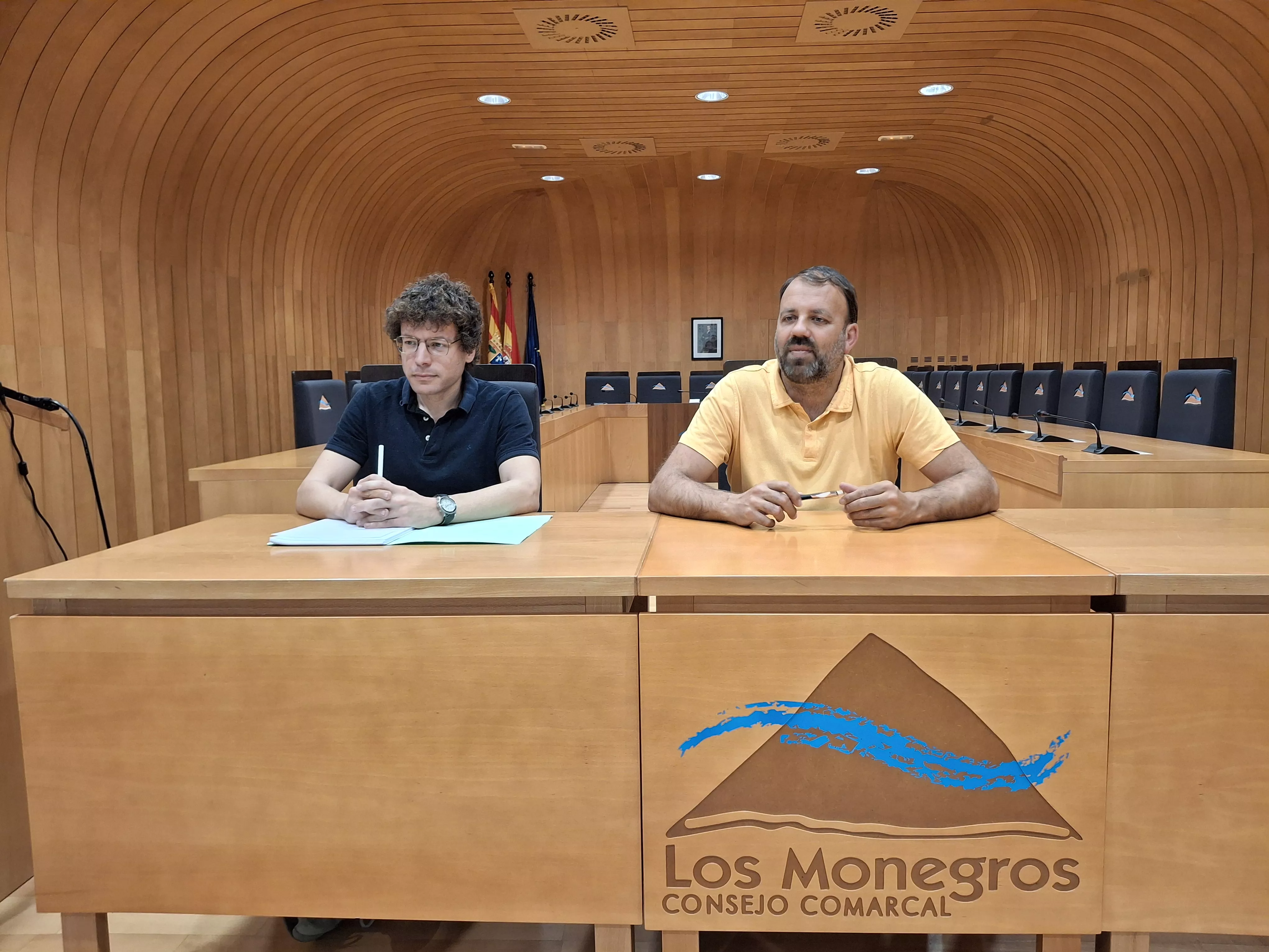 Secretario, Antonio Vicente, y presidente de la Comarca de Monegros, Pedro Loscertales