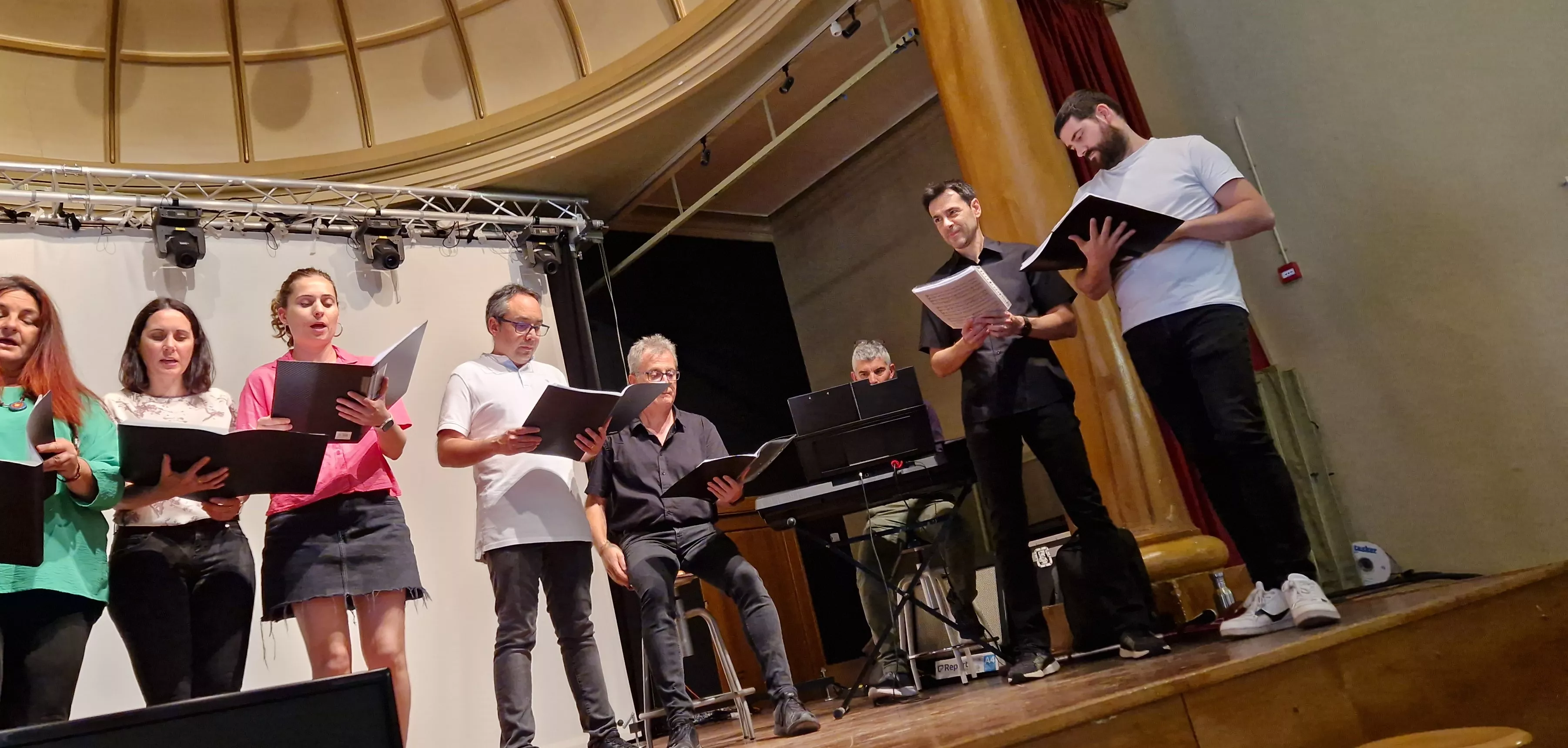 Coro de Profesores del IES Ramón y Cajal. Foto Myriam Martínez