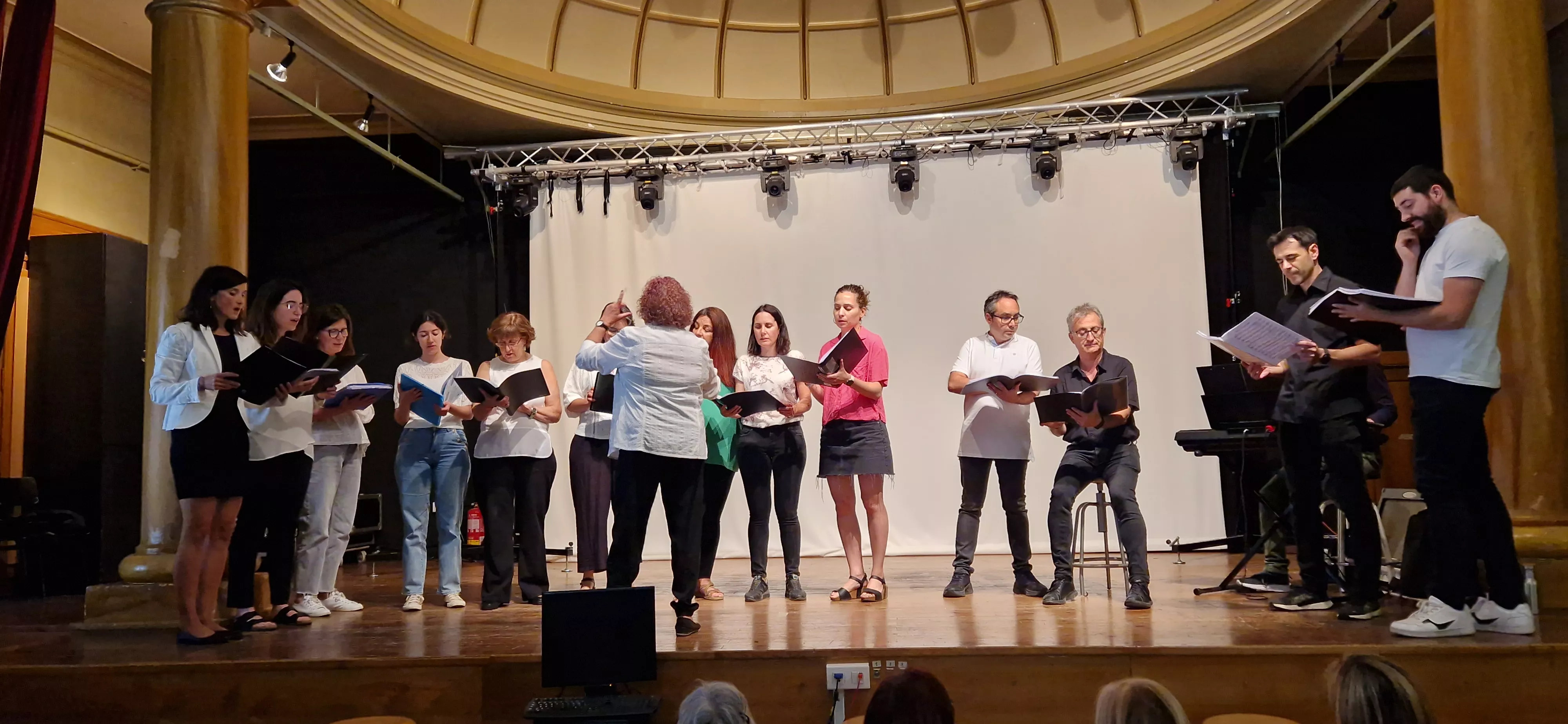 Coro de Profesores del IES Ramón y Cajal. Foto Myriam Martínez