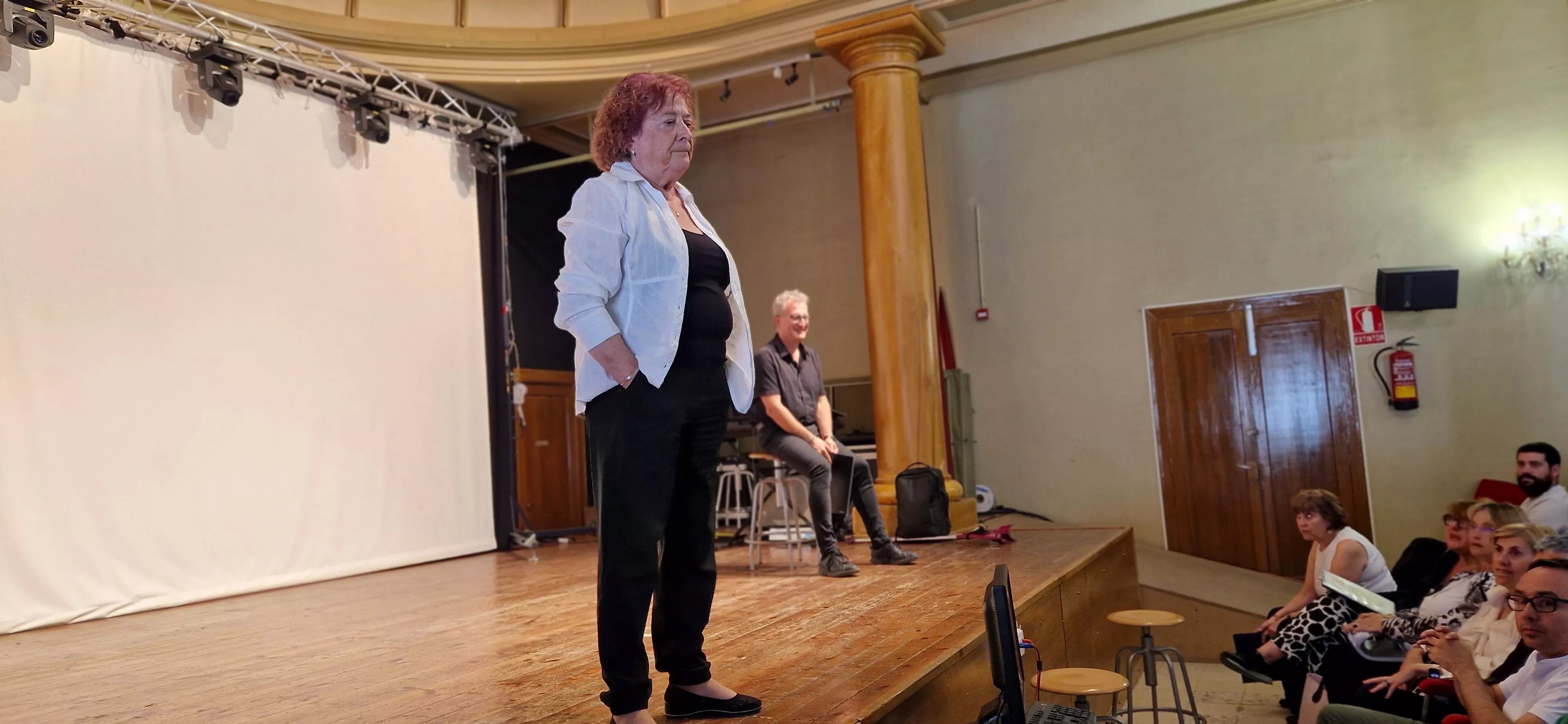 Coro de Profesores del IES Ramón y Cajal y el Coro de la Universidad Ciudadana. Foto Myriam Martínez