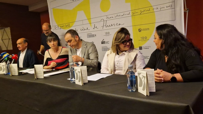 Manuel Avellanas, Rubén Moreno, Estela Rasal, Carlos Sampériz, Sonia Latre y Abigáil Pereta. Foto Myriam Martínez
