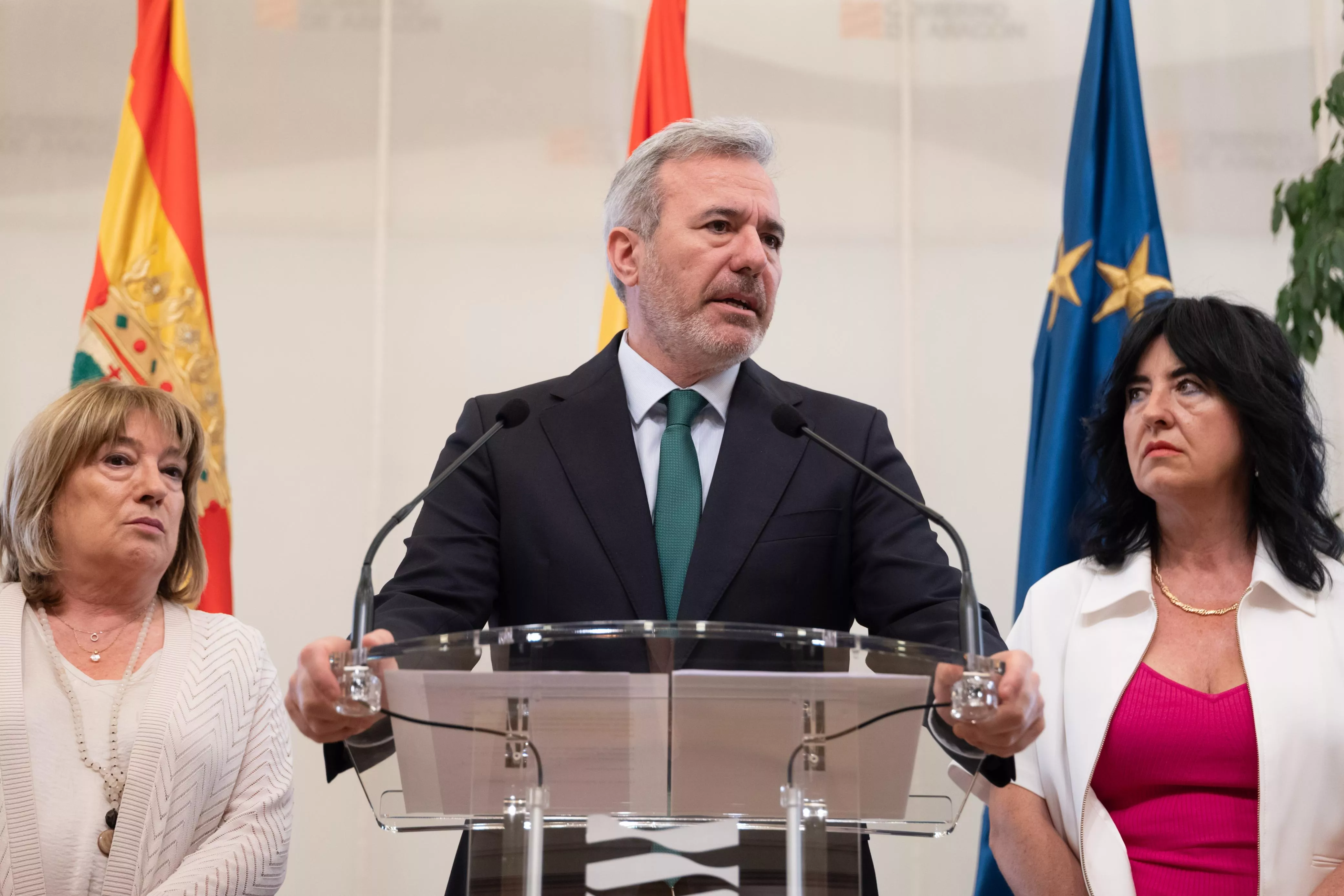 Jorge Azcón, durante su comparecencia este jueves sobre las pinturas de Sijena. Jorge Azcón, durante su comparecencia este jueves sobre las pinturas de Sijena.