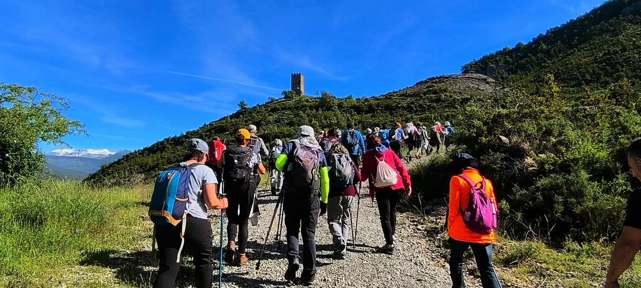 Excursión de  Deporte y Salud+55 por ermitas del Serrablo. Foto Joaquín Santafé