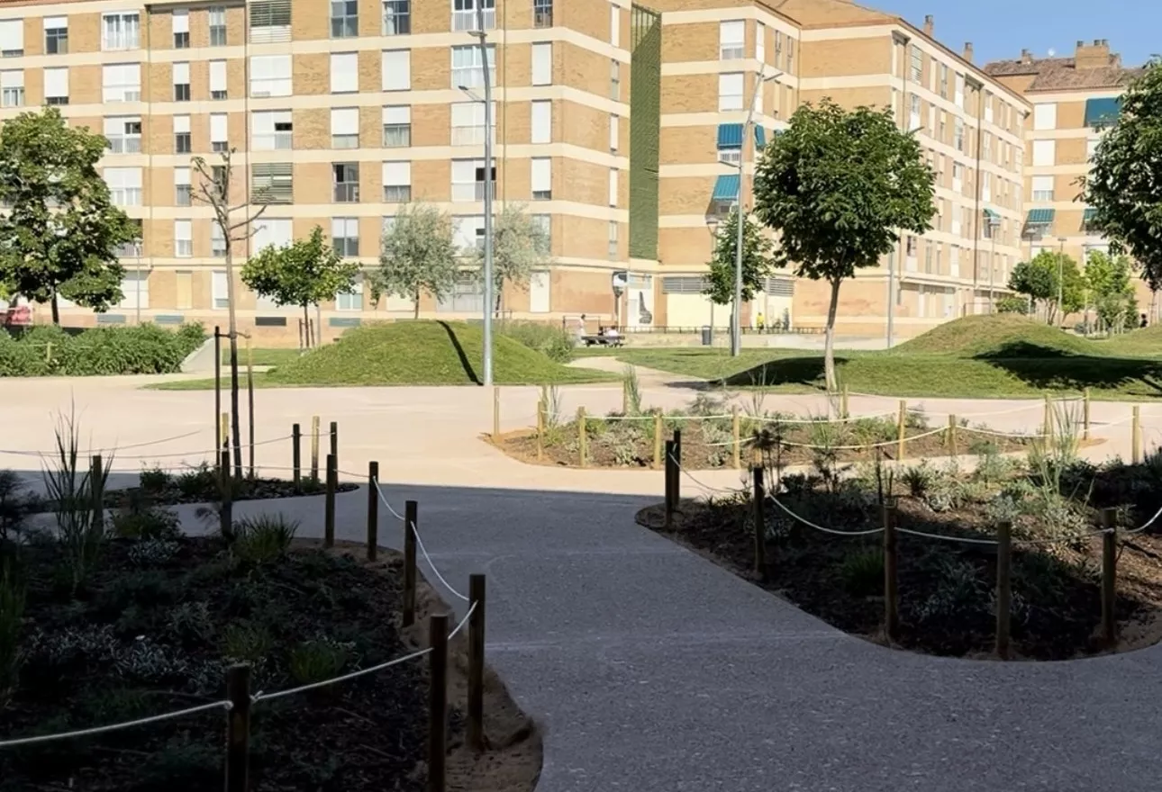 Nuevos espacios del Parque San Martín de Huesca tras la quinta fase de obras.