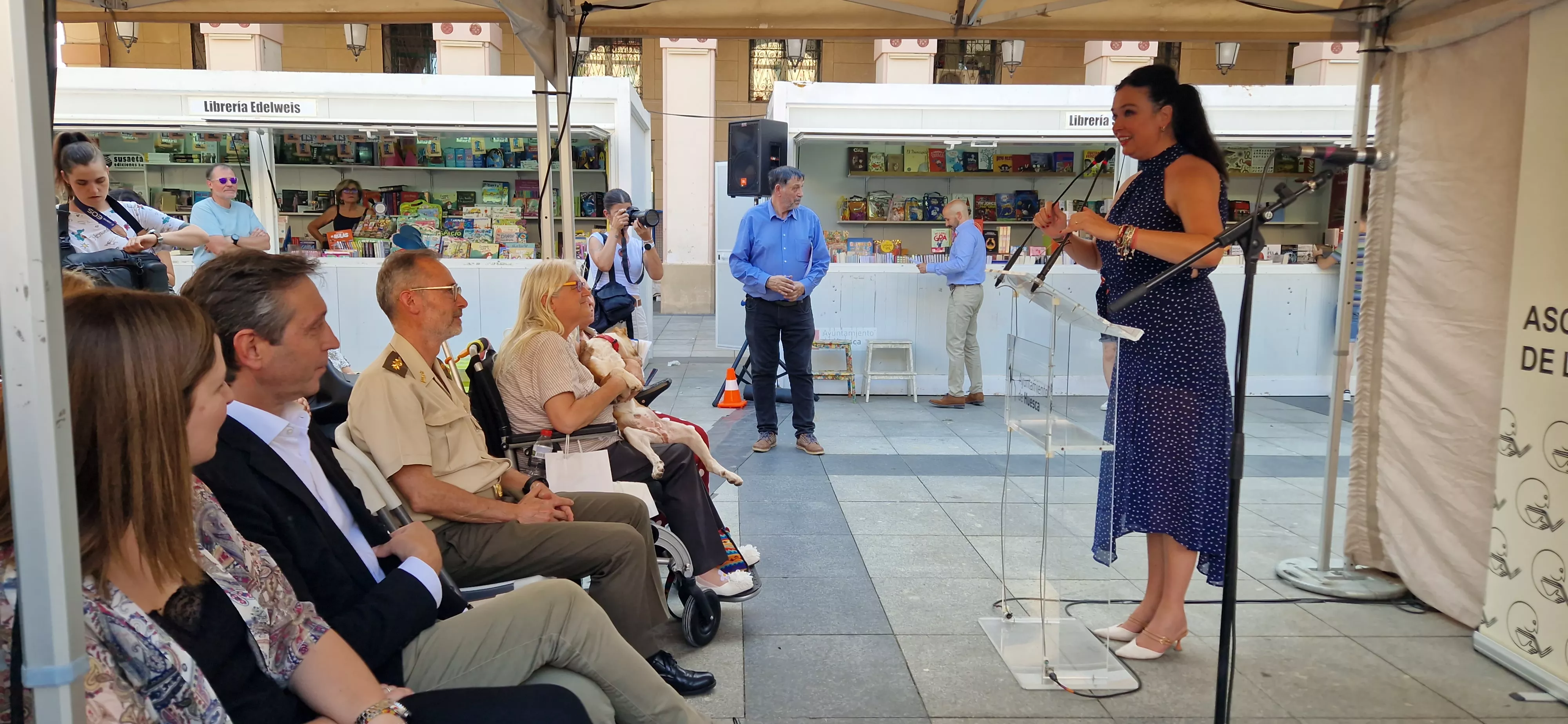 Lorena Orduna. Inauguración de la 41 Feria del Libro de Huesca. Foto Myriam Martínez