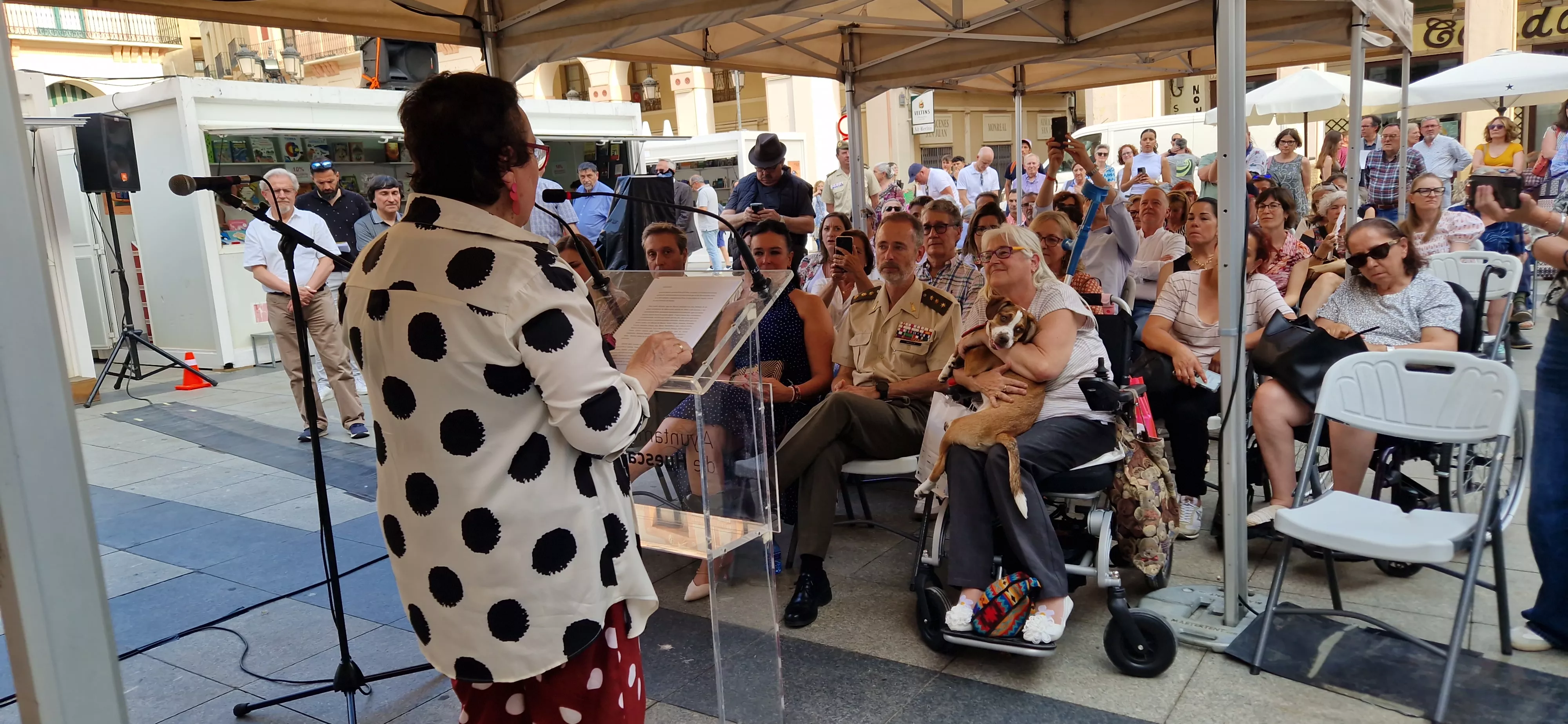 Inés Plana. Inauguración de la 41 Feria del Libro de Huesca. Foto Myriam Martínez