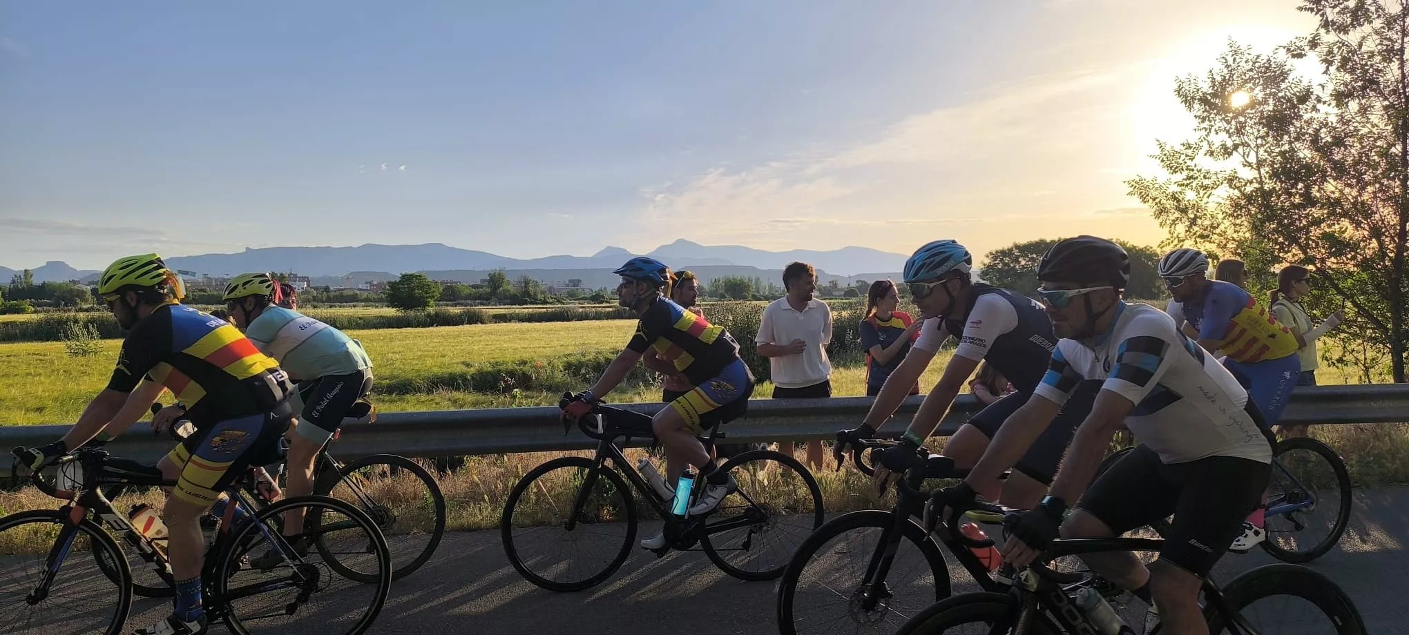 Carrera ciclista del Grial. Foto Joaquín Santafé