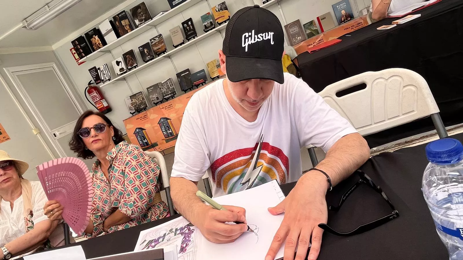 Jornada de sábado en la Feria del Libro de Huesca. Foto Mercedes Manterola