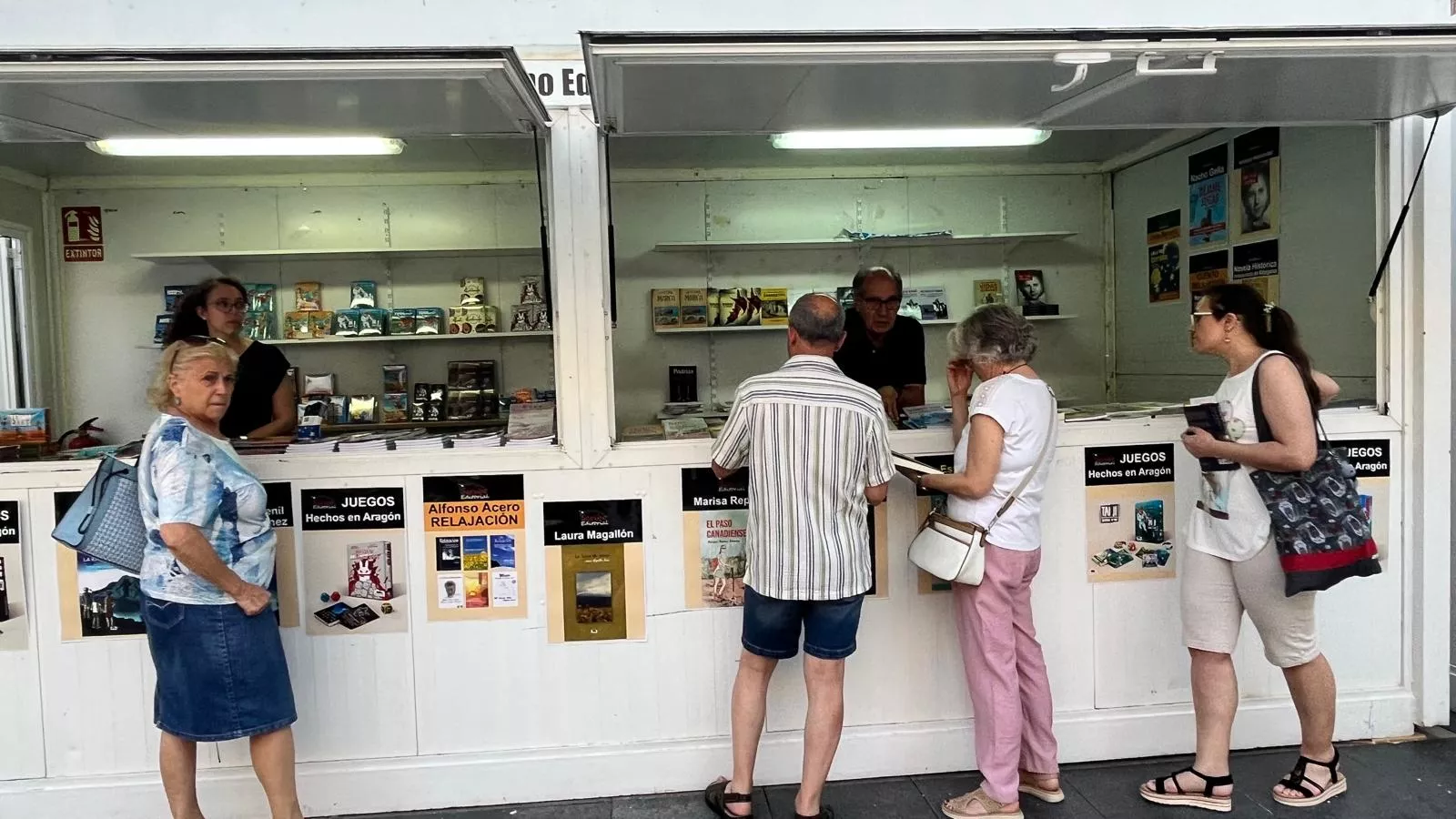 Jornada de sábado en la Feria del Libro de Huesca. Foto Mercedes Manterola