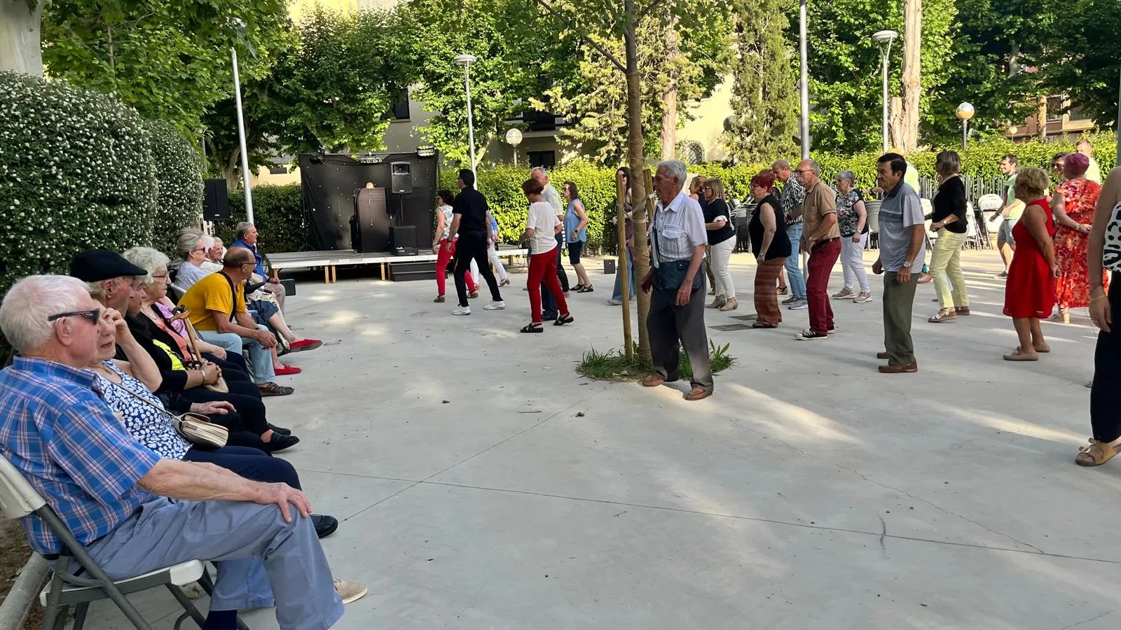 Nueva jornada del programa Sácame a Bailar en versión Jardín de Verano. Foto Mercedes Manterola