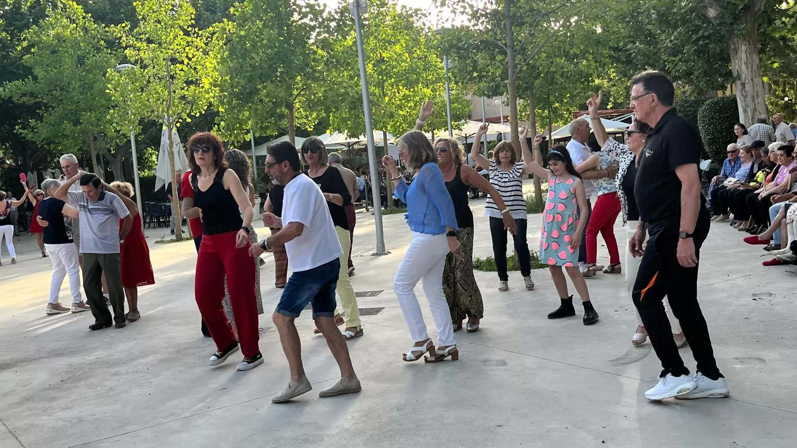 Nueva jornada del programa Sácame a Bailar en versión Jardín de Verano. Foto Mercedes Manterola