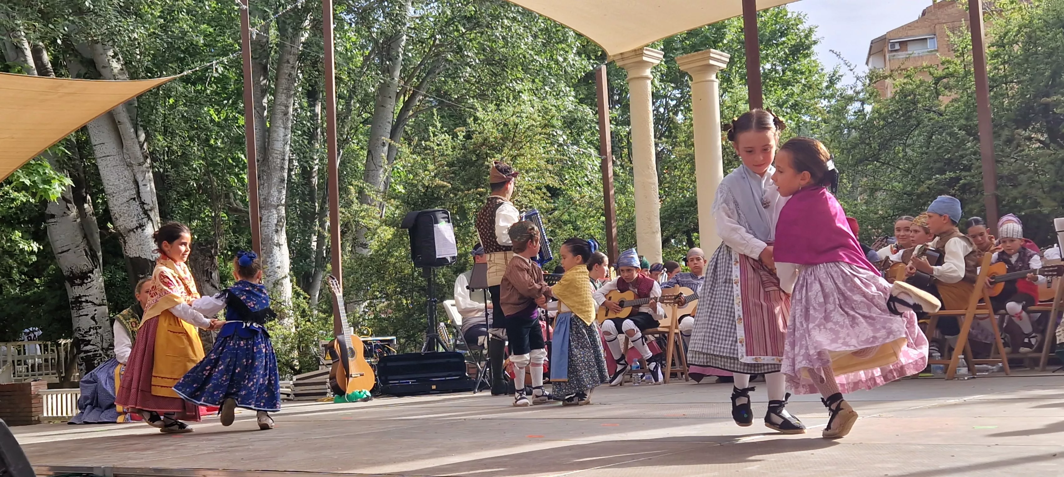 Fin de curso de la Escuela de Folklore Santa Cecilia. Foto Myriam Martínez 