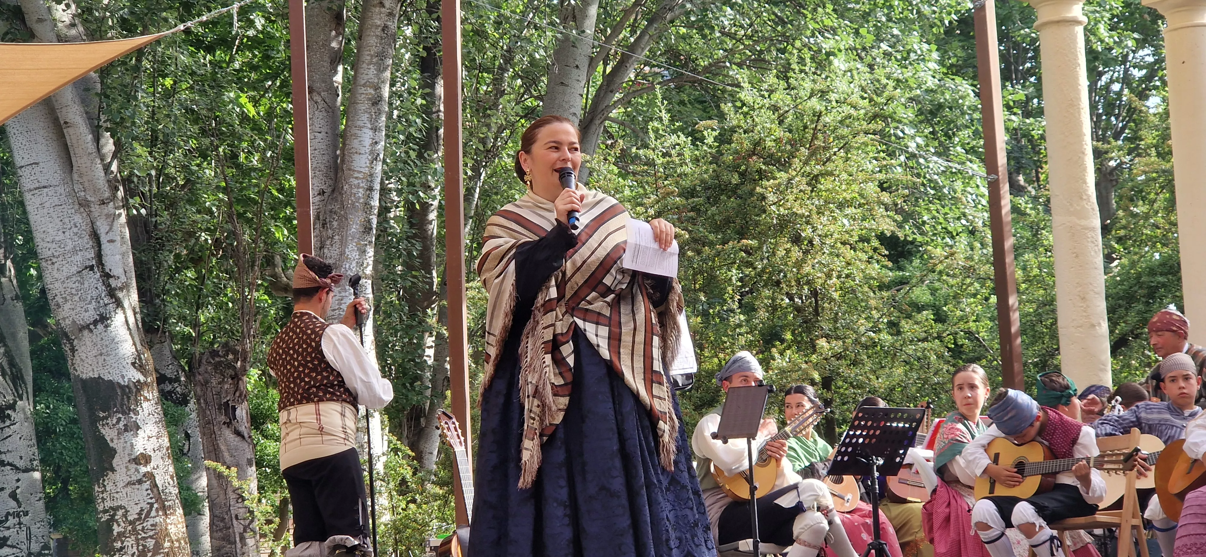 Fin de curso de la Escuela de Folklore Santa Cecilia. Foto Myriam Martínez 