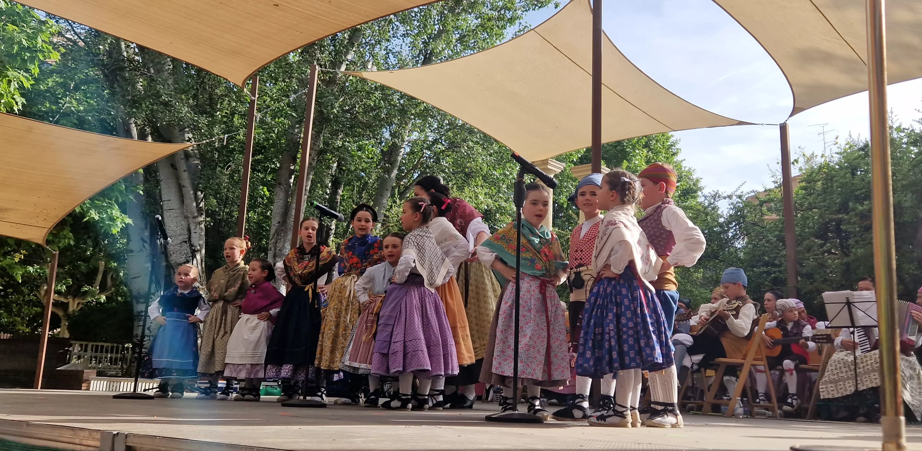 Fin de curso de la Escuela de Folklore Santa Cecilia. Foto Myriam Martínez 
