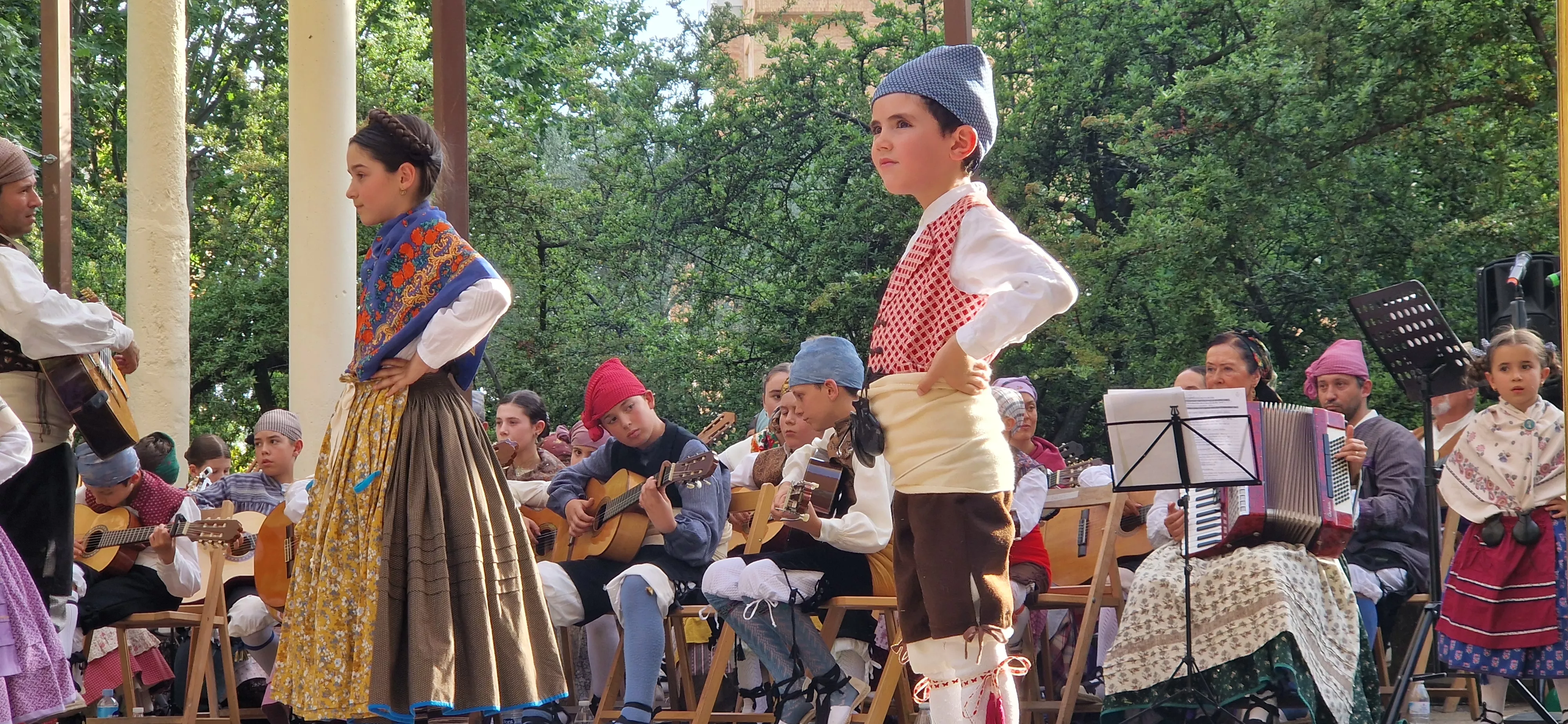 Fin de curso de la Escuela de Folklore Santa Cecilia. Foto Myriam Martínez 