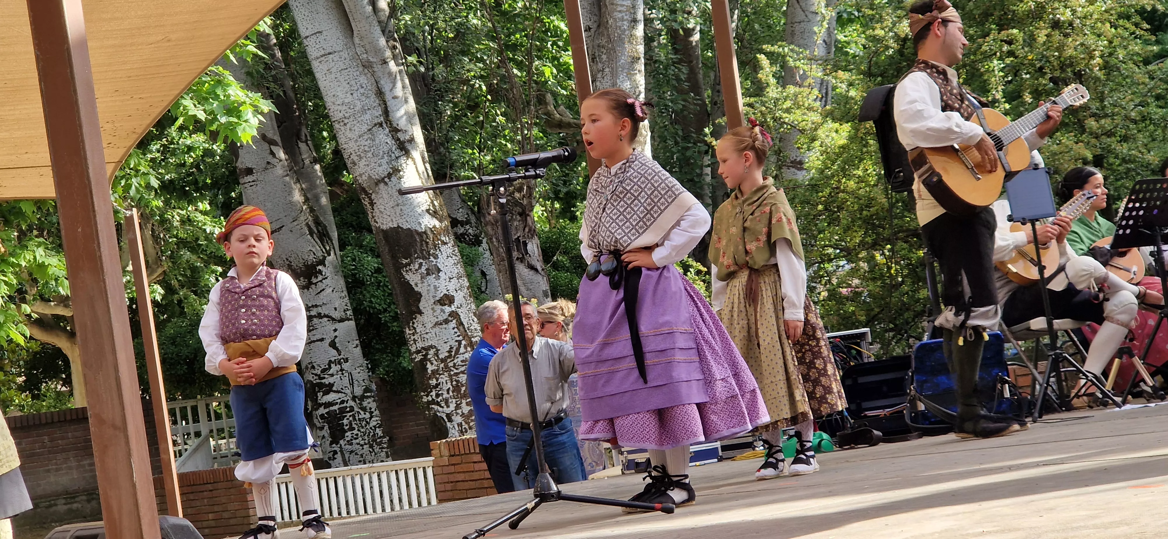 Fin de curso de la Escuela de Folklore Santa Cecilia. Foto Myriam Martínez 