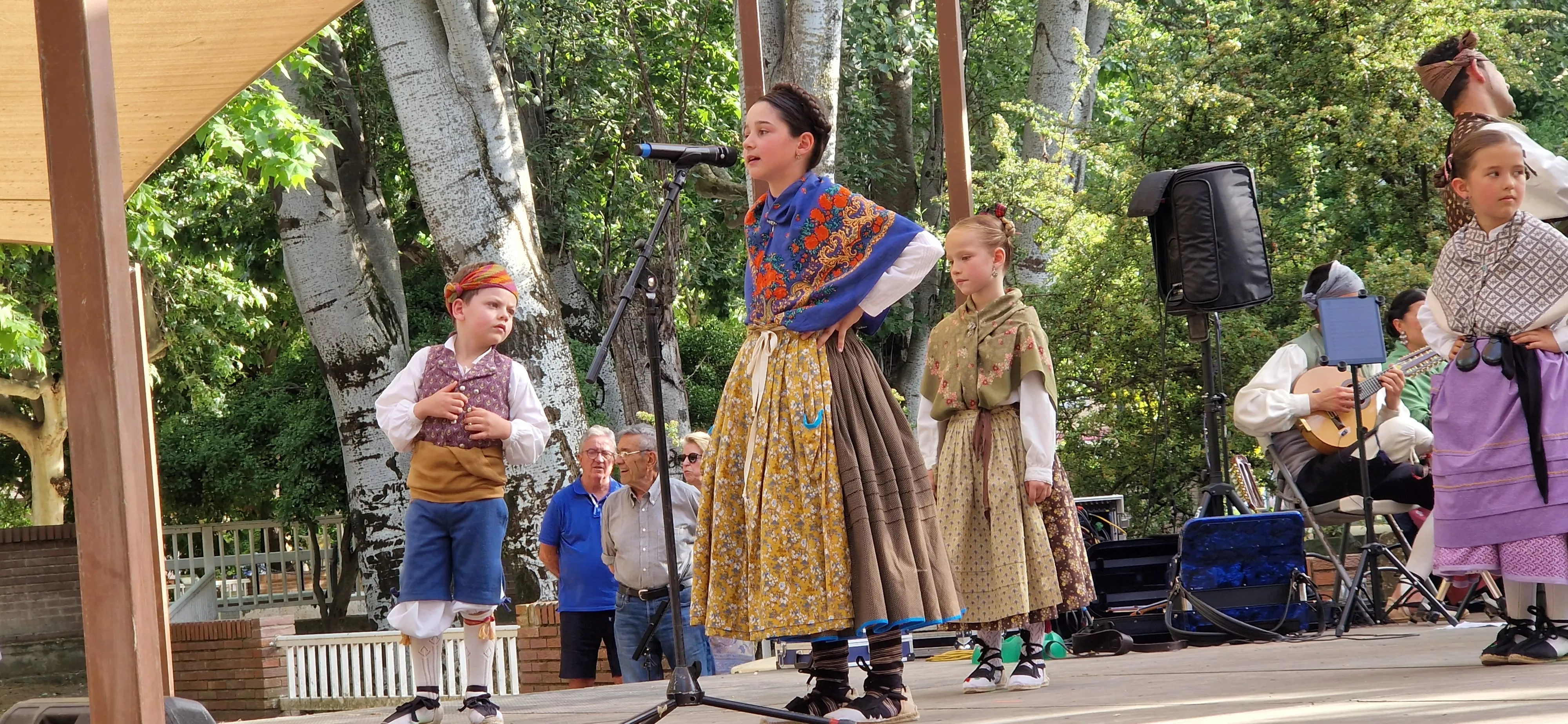 Fin de curso de la Escuela de Folklore Santa Cecilia. Foto Myriam Martínez 