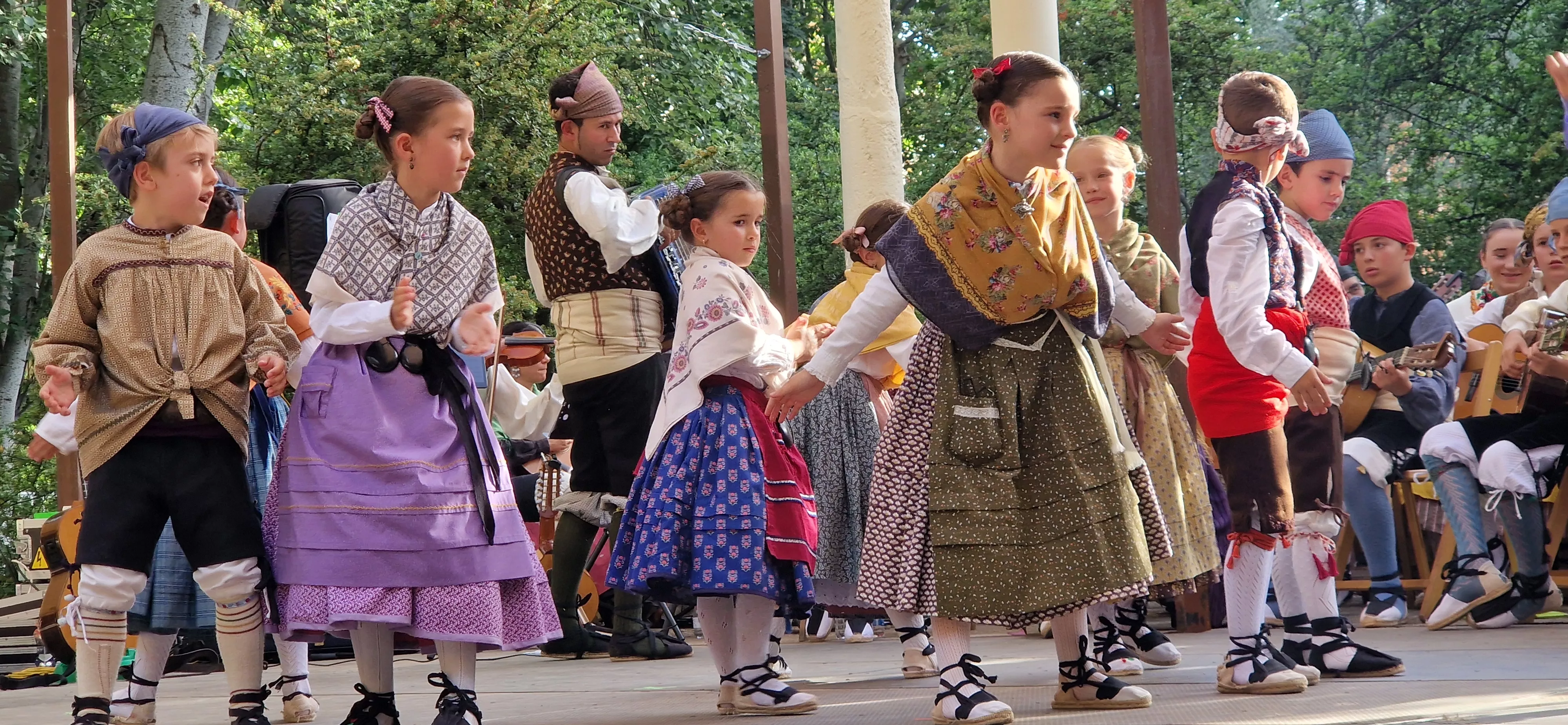 Fin de curso de la Escuela de Folklore Santa Cecilia. Foto Myriam Martínez 
