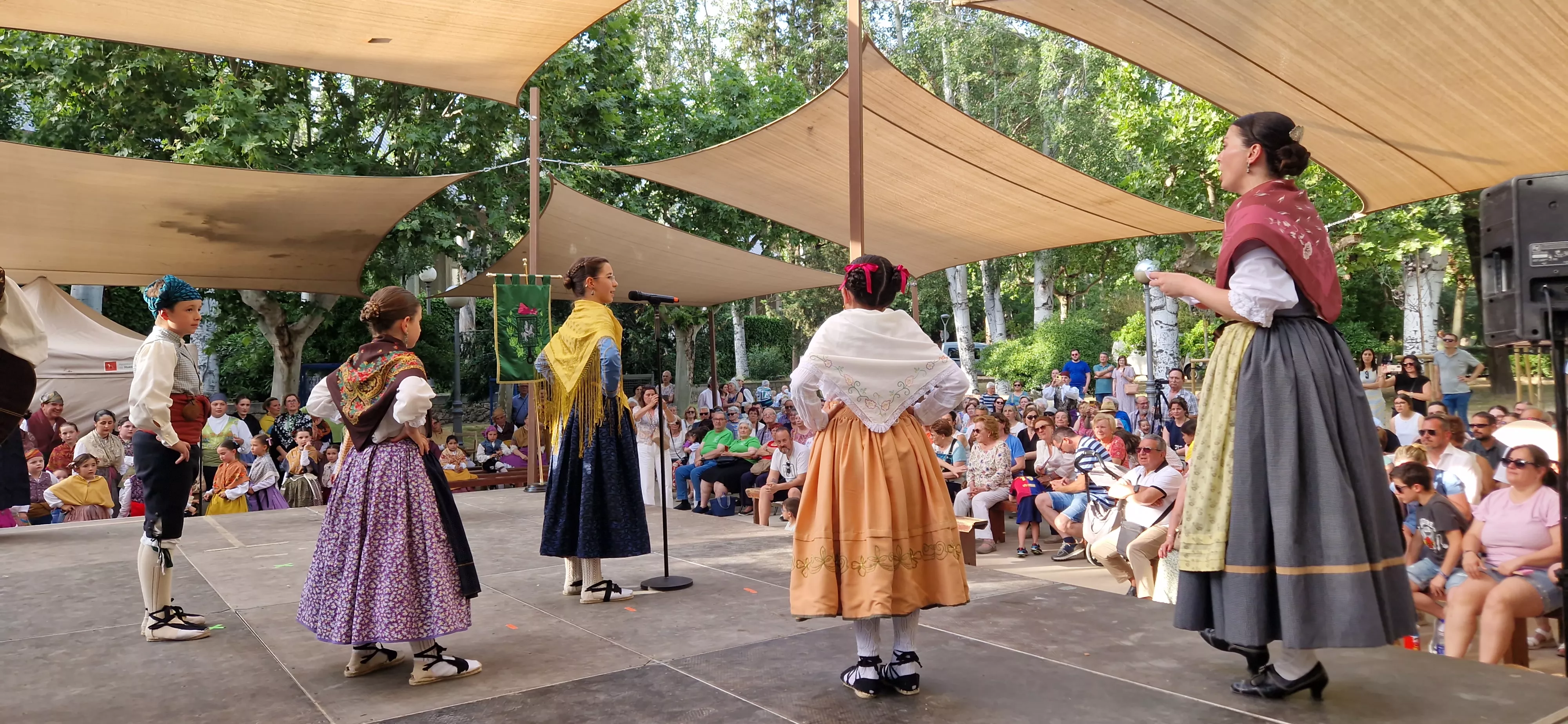 Fin de curso de la Escuela de Folklore Santa Cecilia. Foto Myriam Martínez 