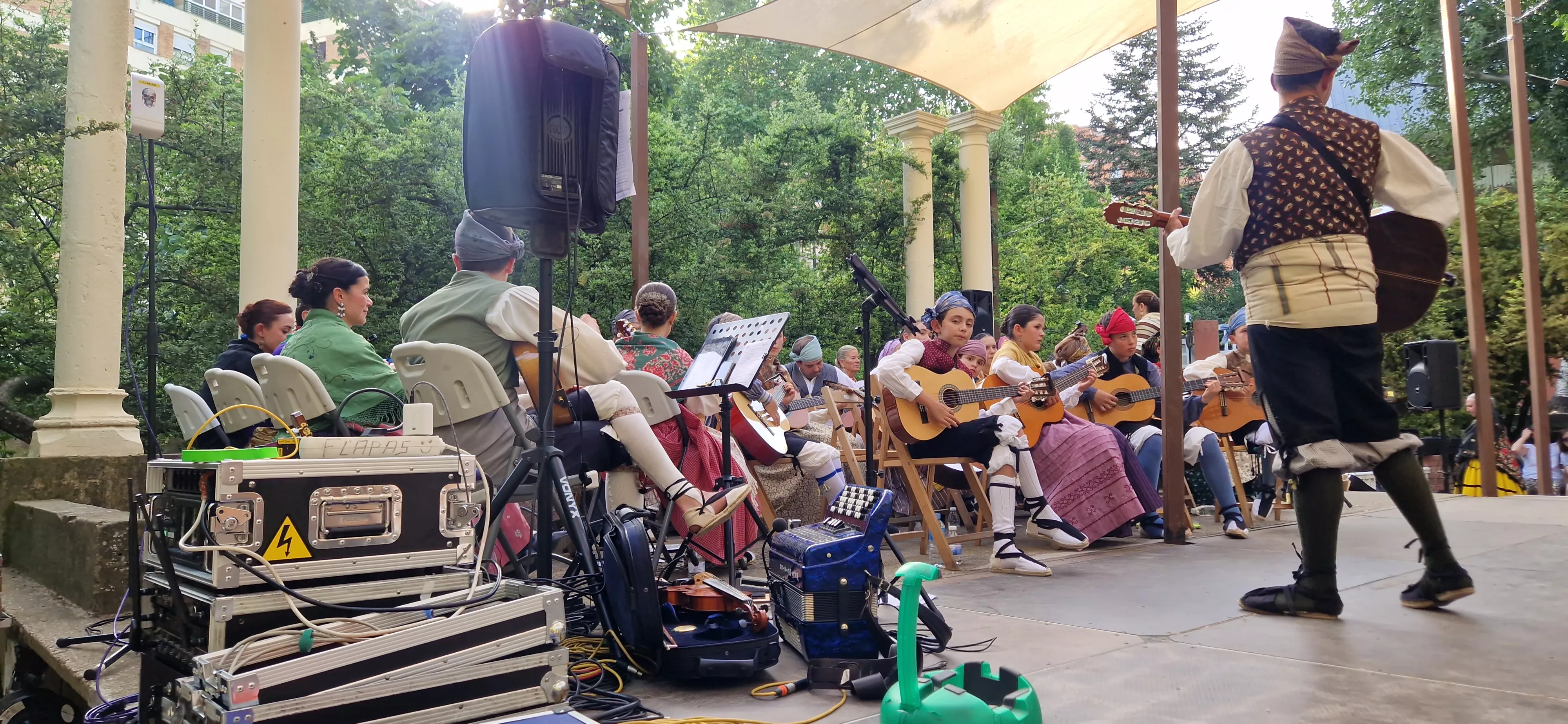 Fin de curso de la Escuela de Folklore Santa Cecilia. Foto Myriam Martínez 