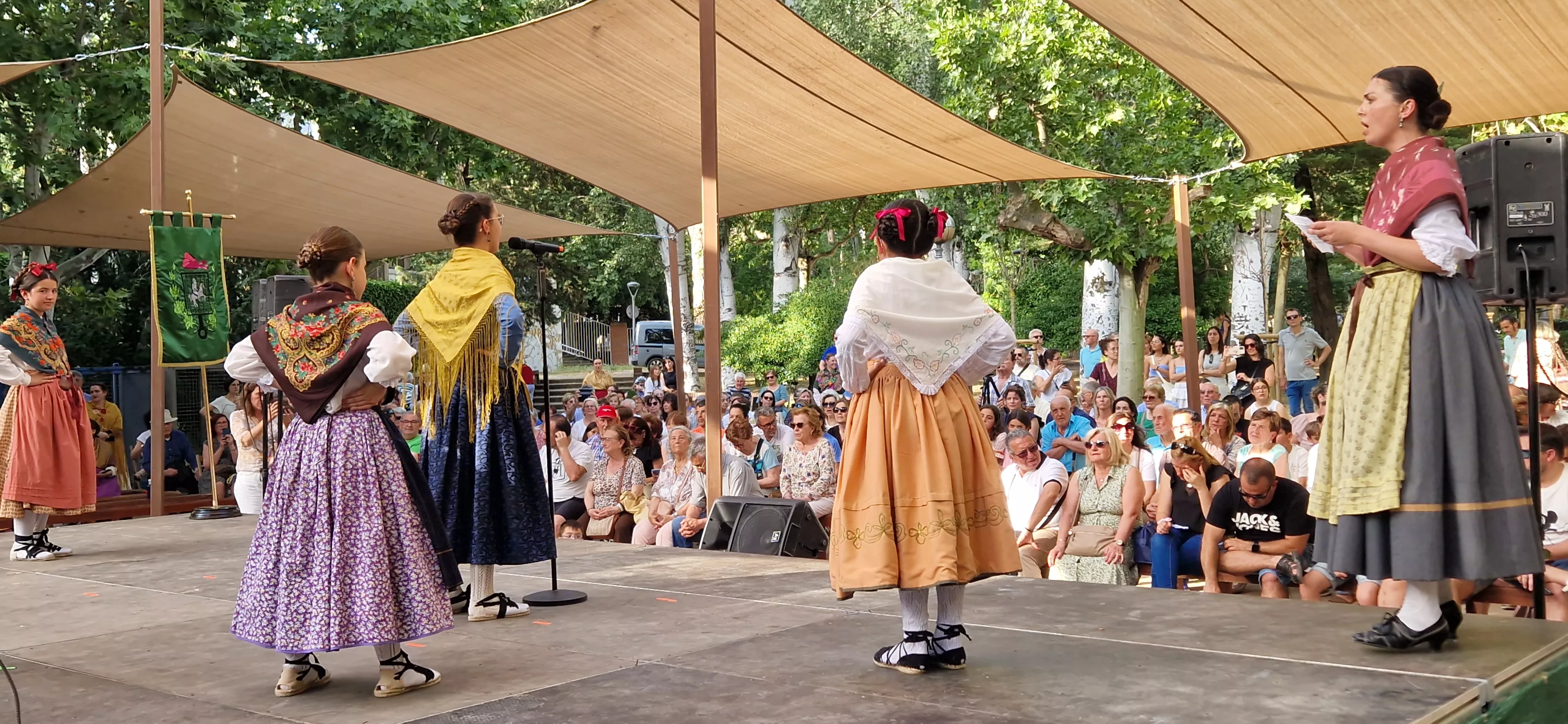Fin de curso de la Escuela de Folklore Santa Cecilia. Foto Myriam Martínez 