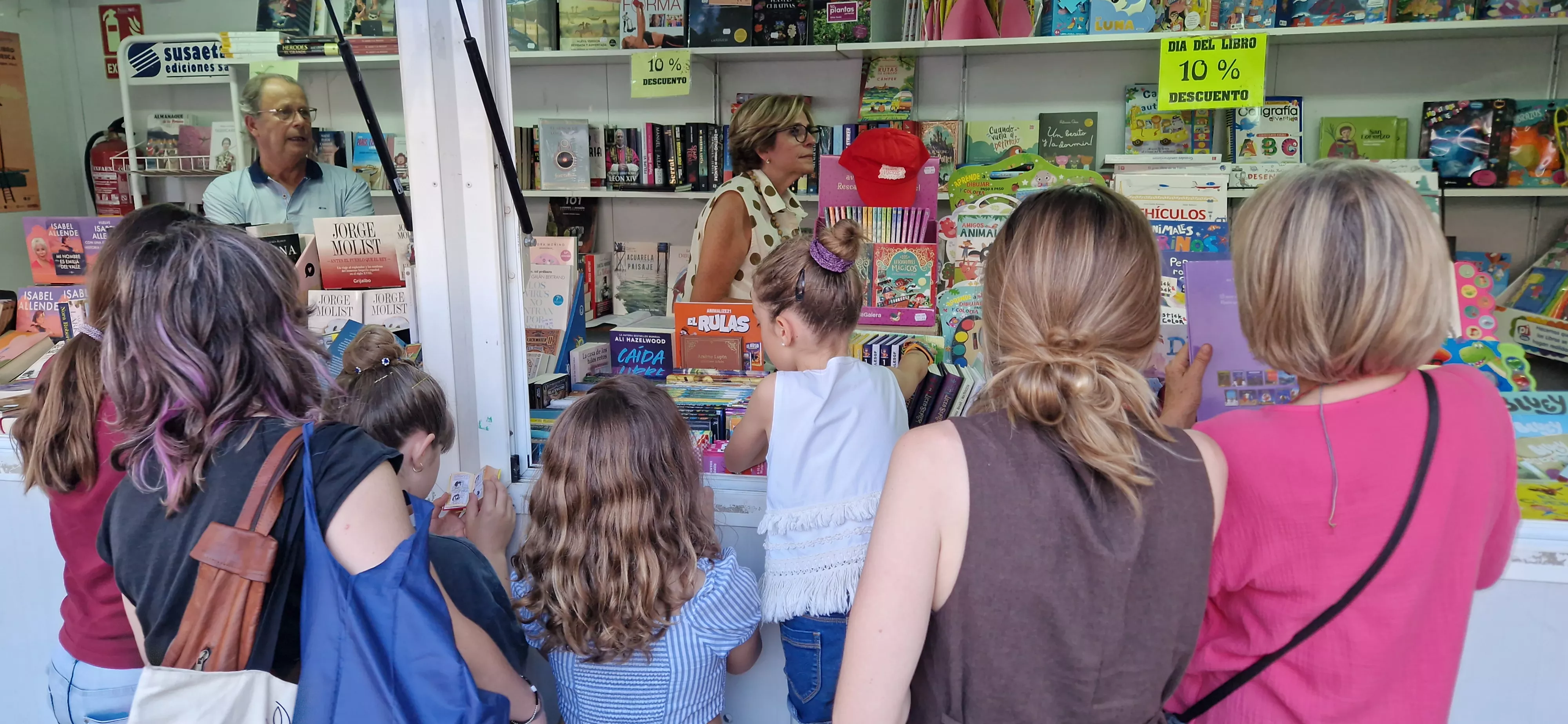 Jornada de sábado 31 en la Feria del Libro de Huesca. Foto Myriam Martínez