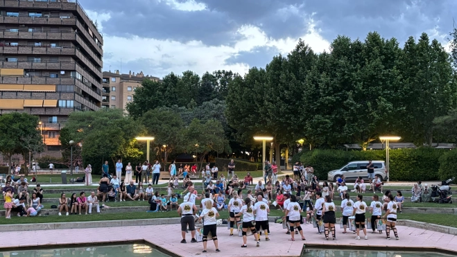 Batucada en el Parque Miguel Servet.