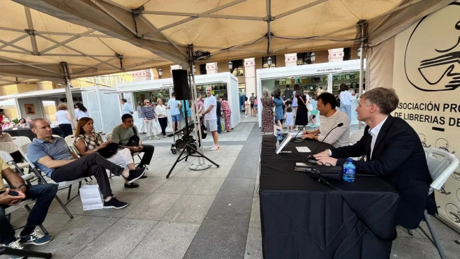 Presentación de la obra de Jesús Ignacio Martínez en la Feria del Libro. Presentación de la obra de Jesús Ignacio Martínez en la Feria del Libro.